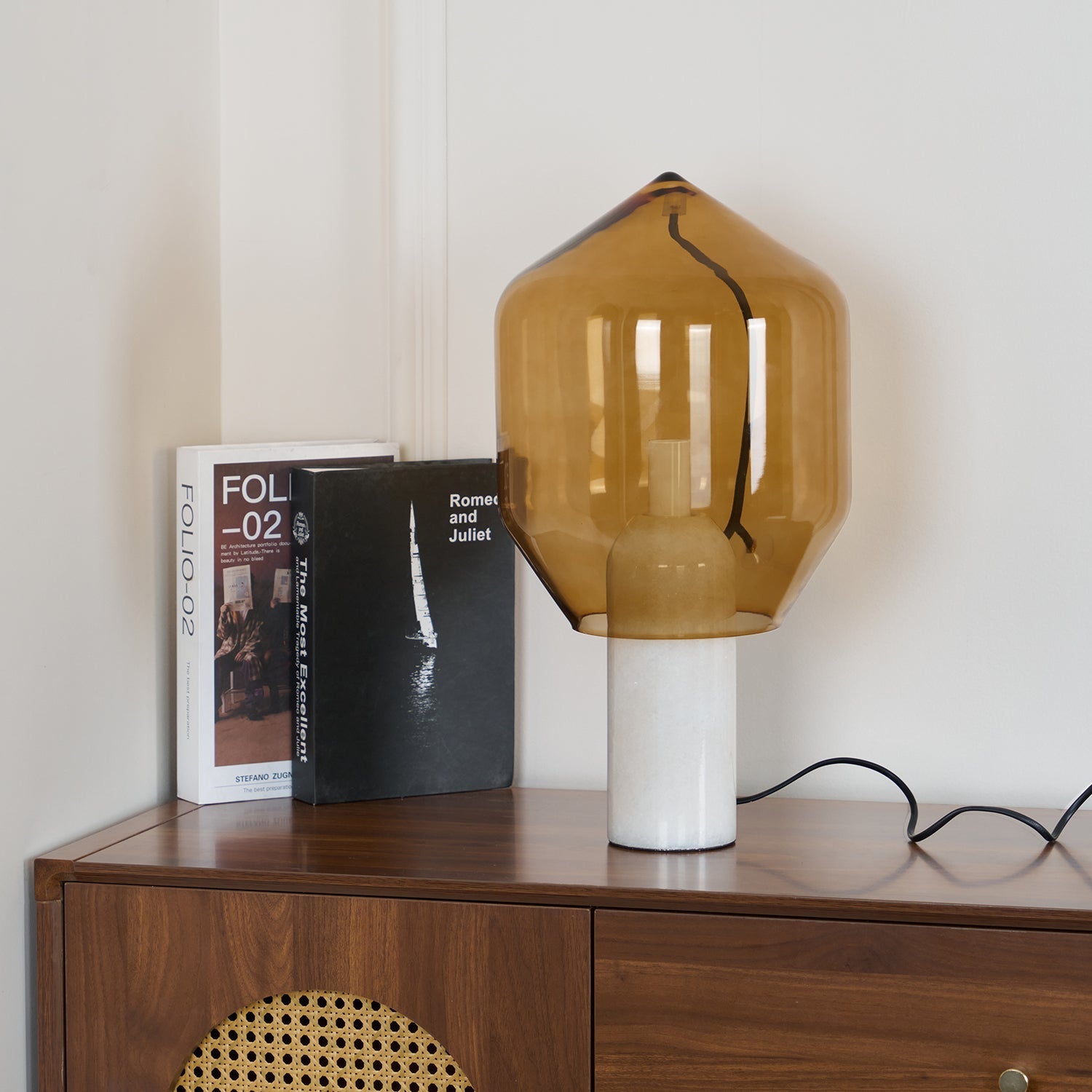 Art Zeno Table Lamp