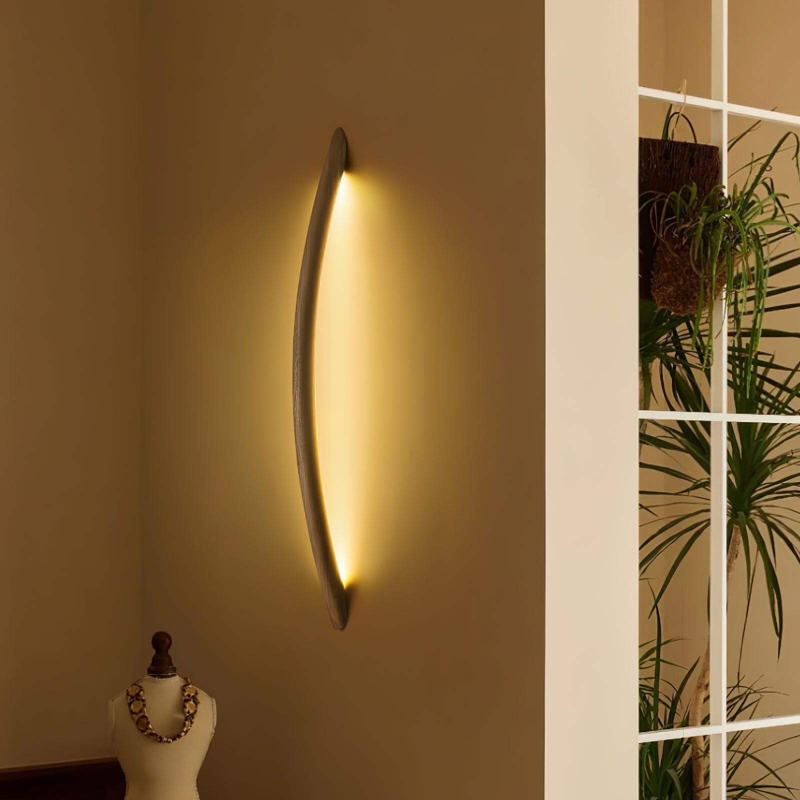 Lonema Curved Wooden Wall Light
