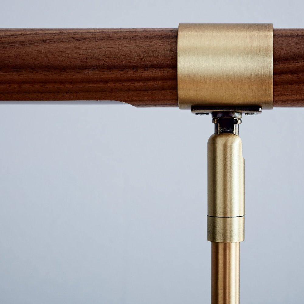 Tesviro Table Lamp