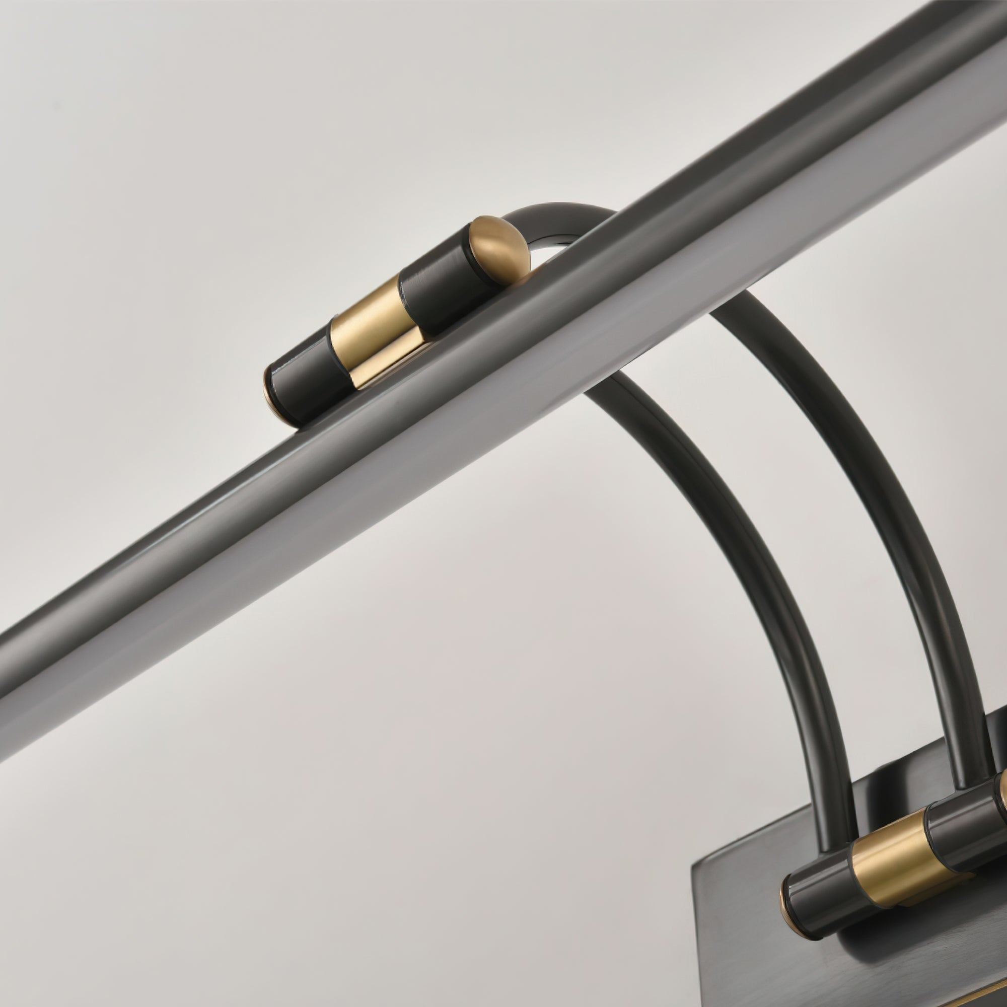 Marenzo Wall Light
