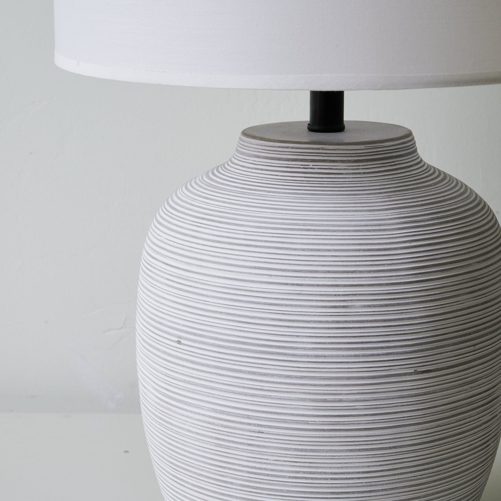 Linos Table Lamp