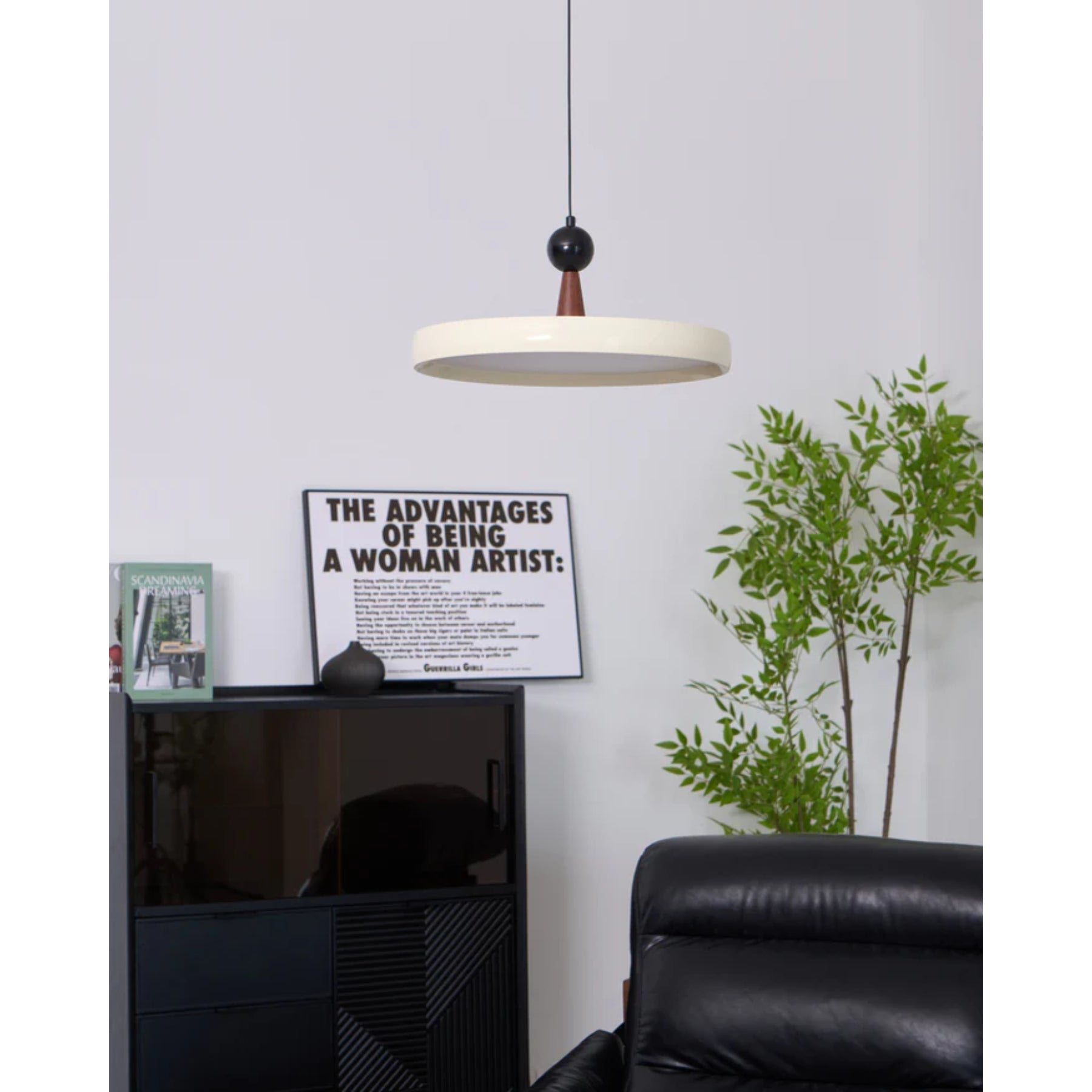 Liddo Swing Pendant Light