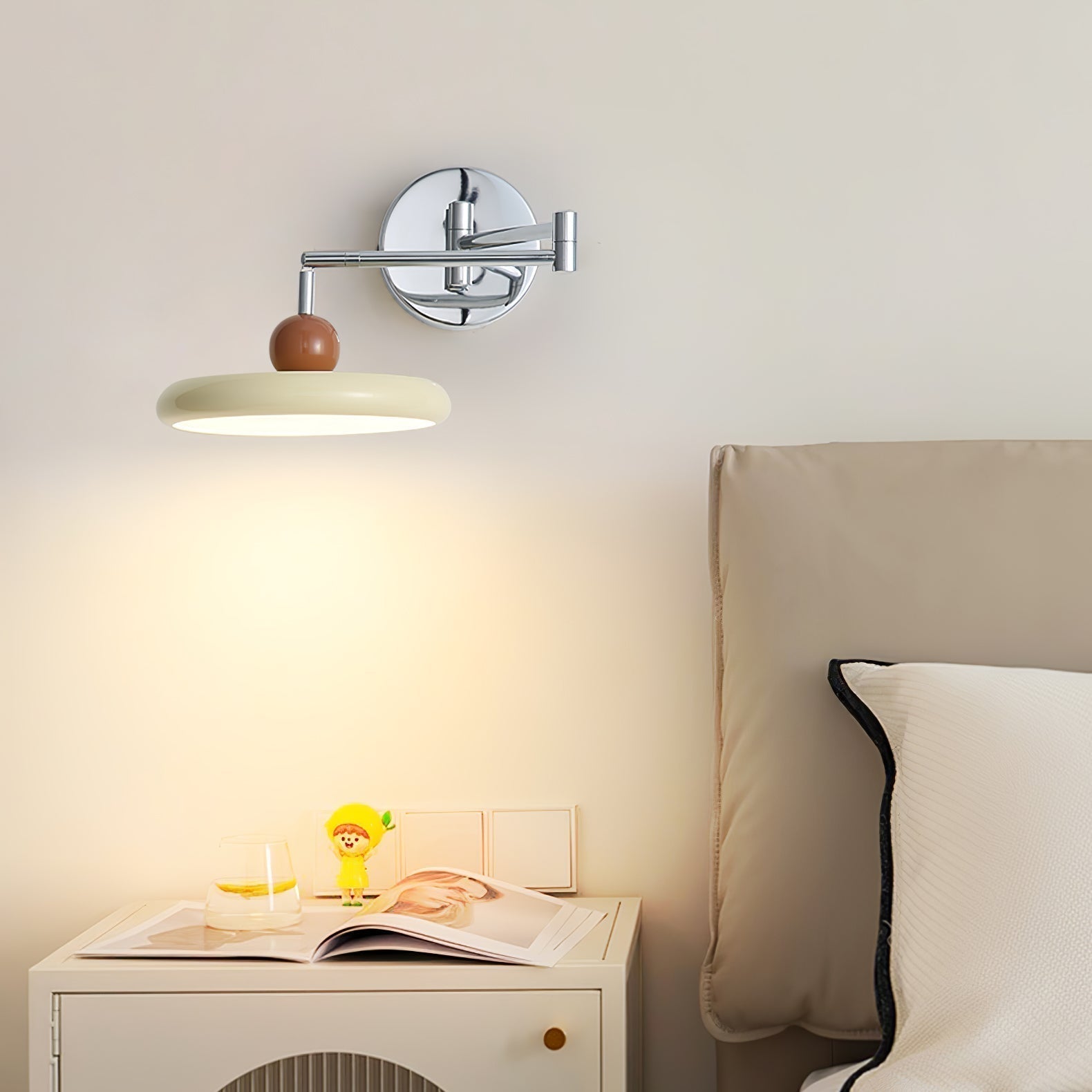 Laslon Wall Light