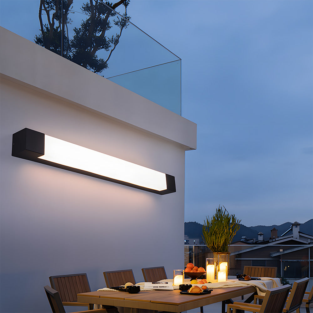 Kavon Wall Light For Outdoors