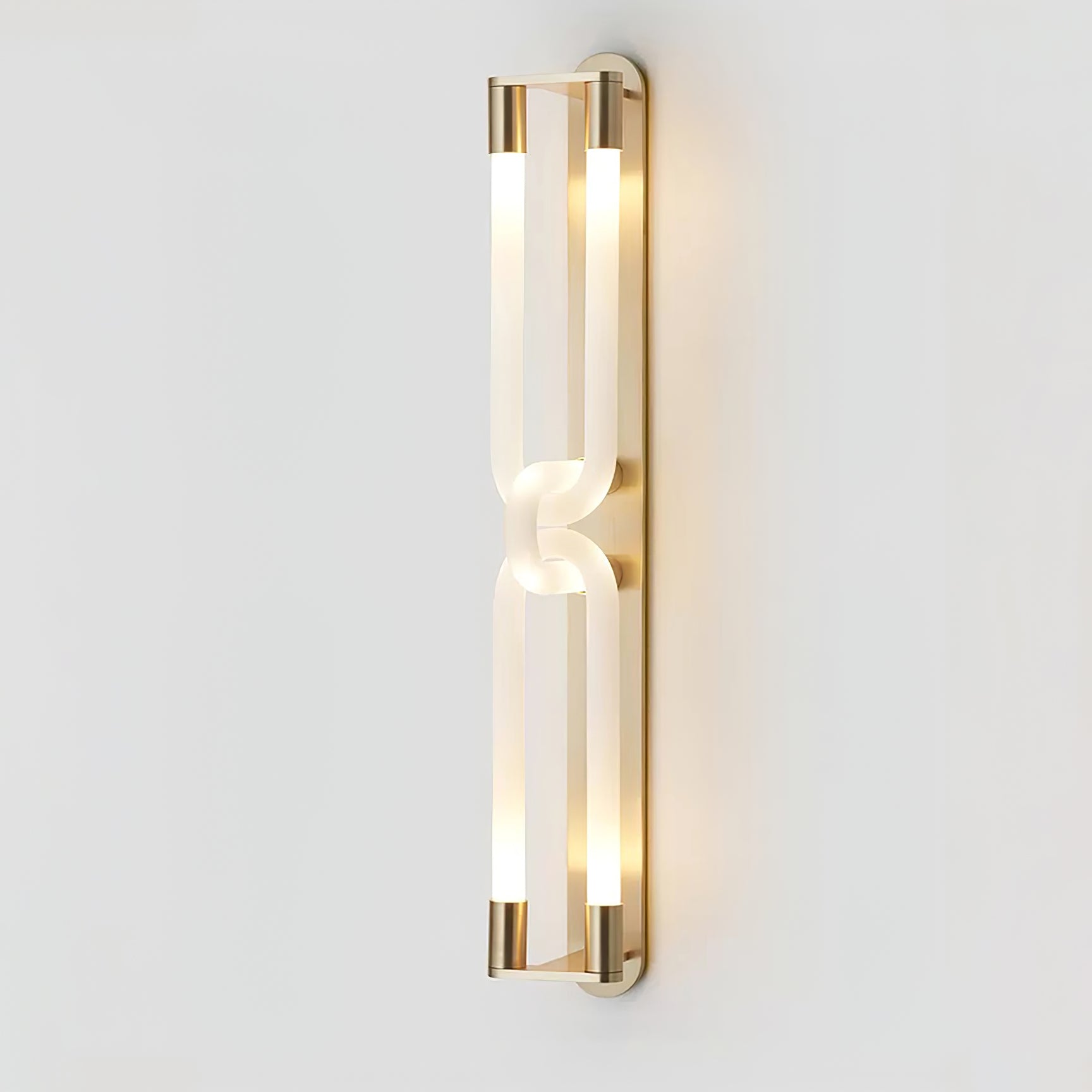 Loracus Wall Light