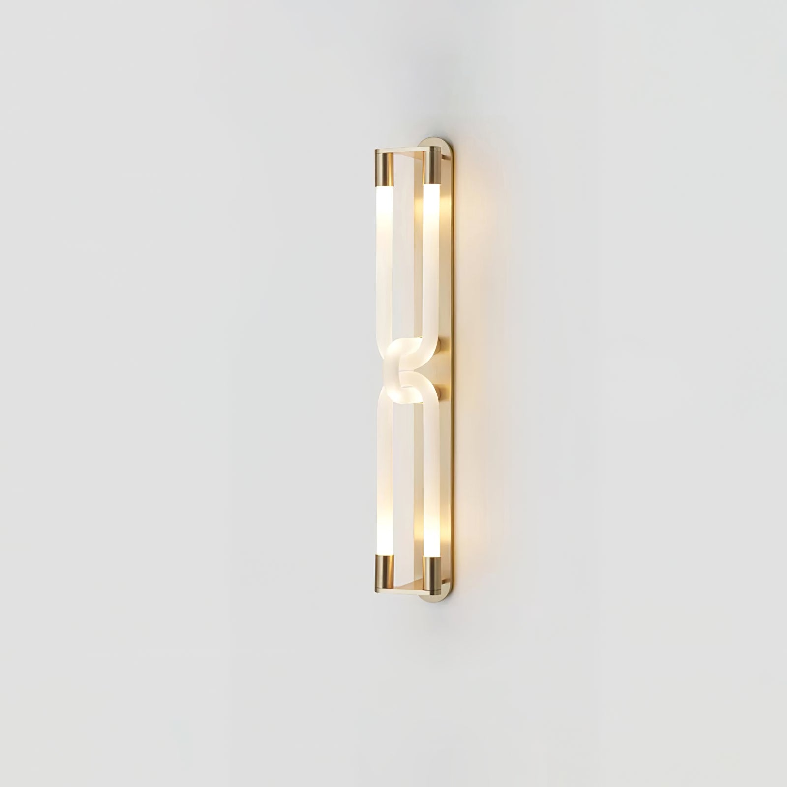 Loracus Wall Light