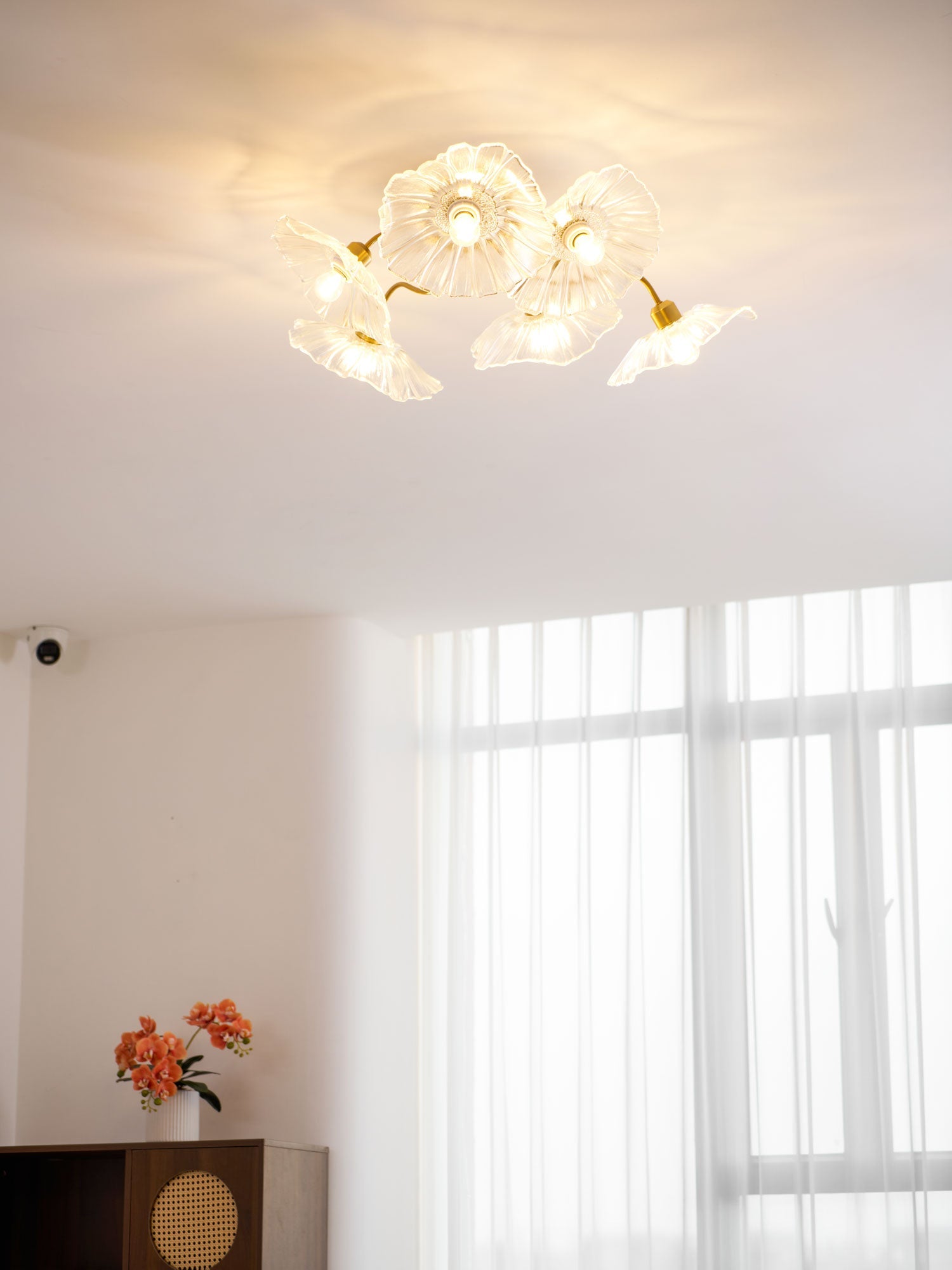 Mera Leaf Ceiling Light