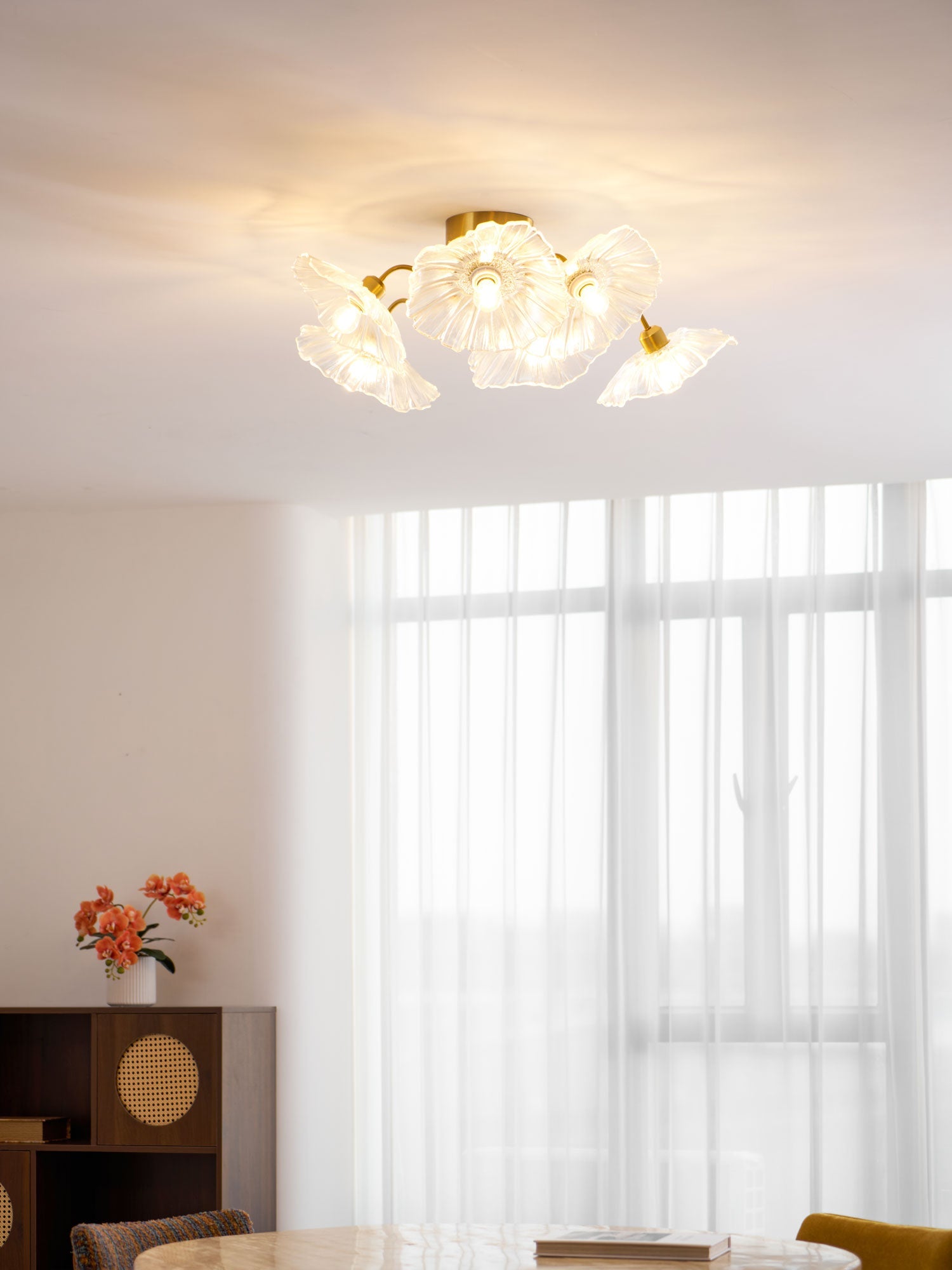 Mera Leaf Ceiling Light