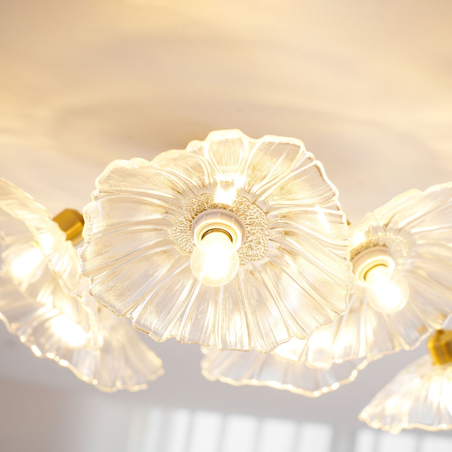 Mera Leaf Ceiling Light