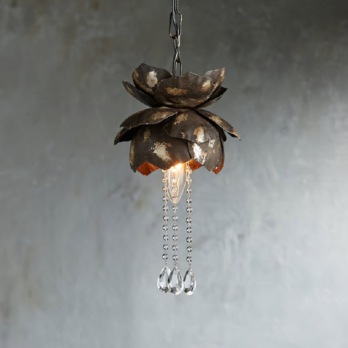 Nelleyay Floral Pendant Light