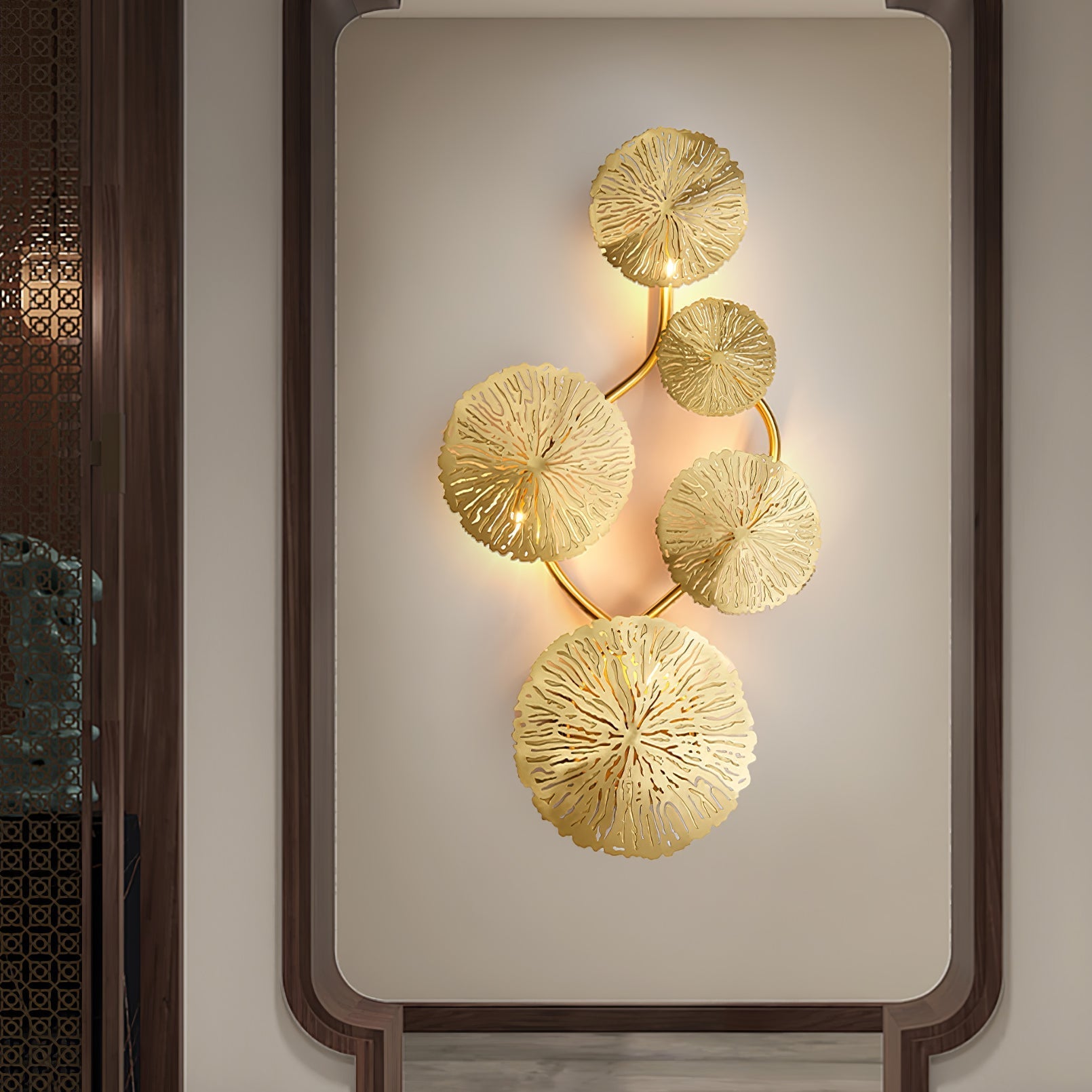 Letuzo Leaf Wall Light