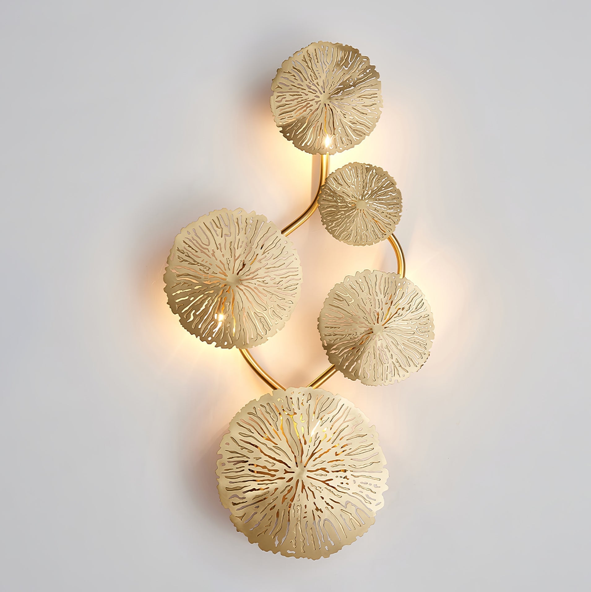 Letuzo Leaf Wall Light