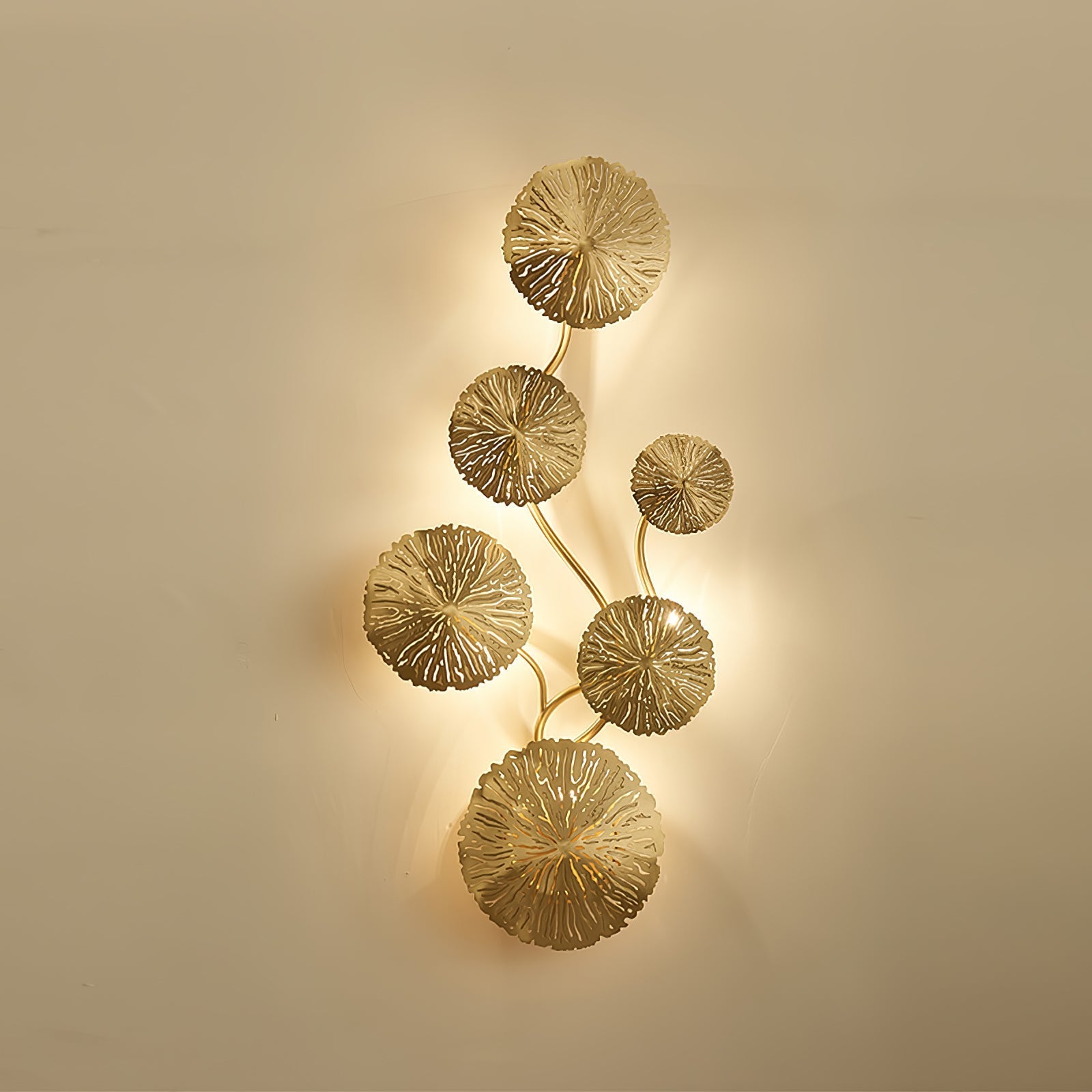 Letuzo Leaf Wall Light