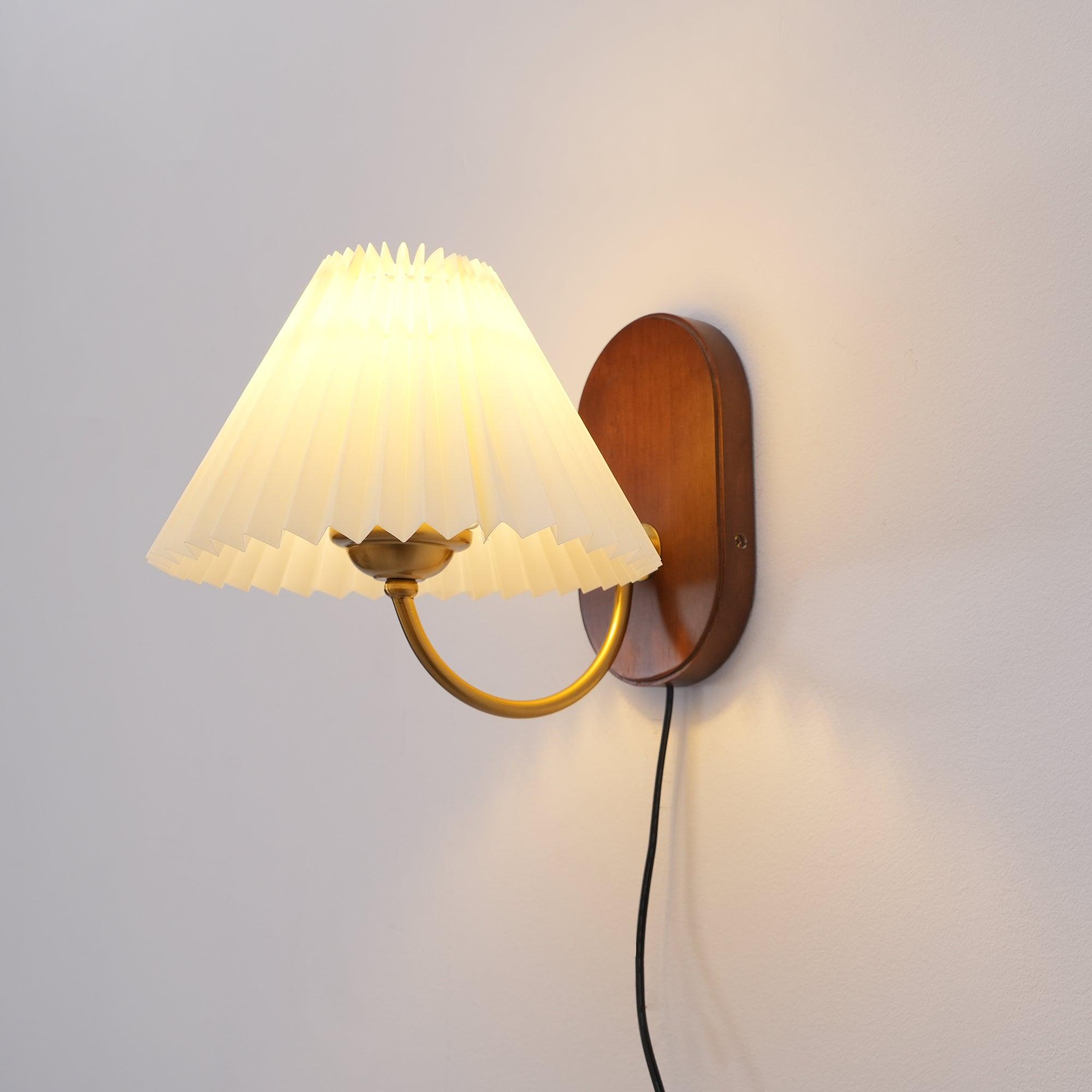 Nivalis Wall Light