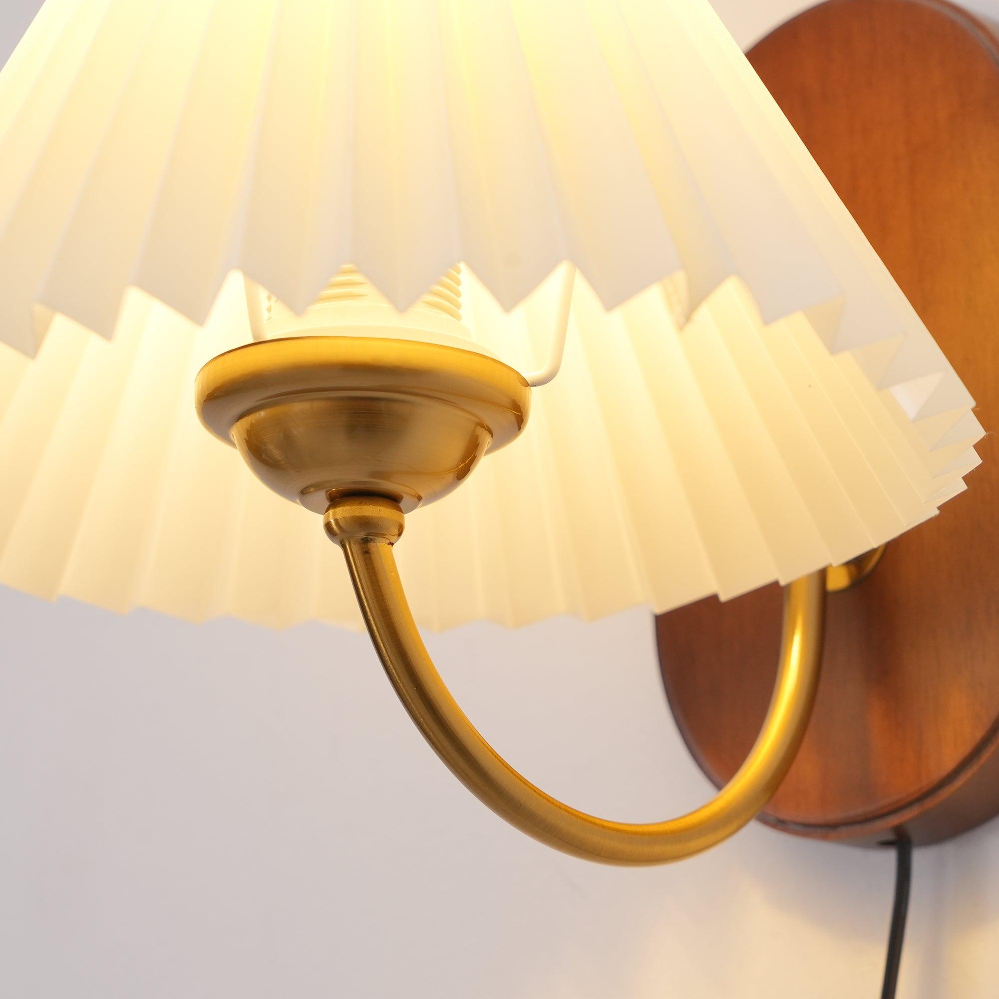 Nivalis Wall Light