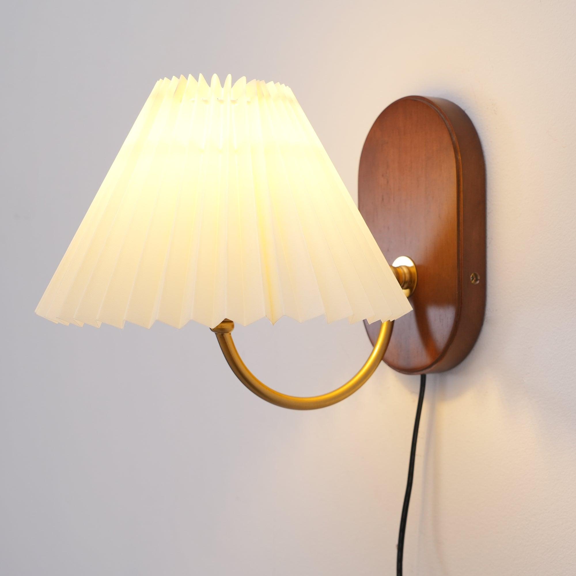 Nivalis Wall Light