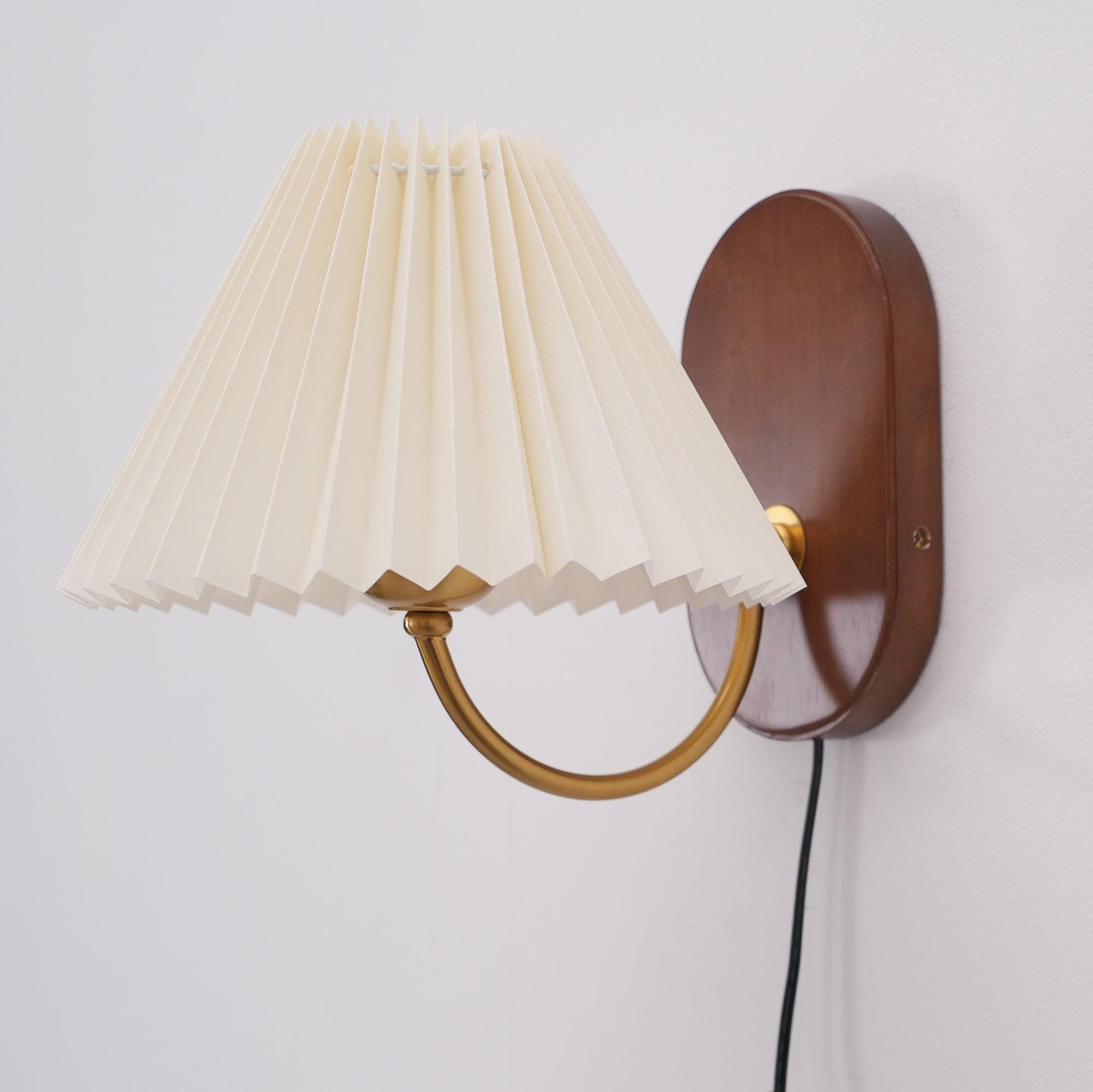 Nivalis Wall Light