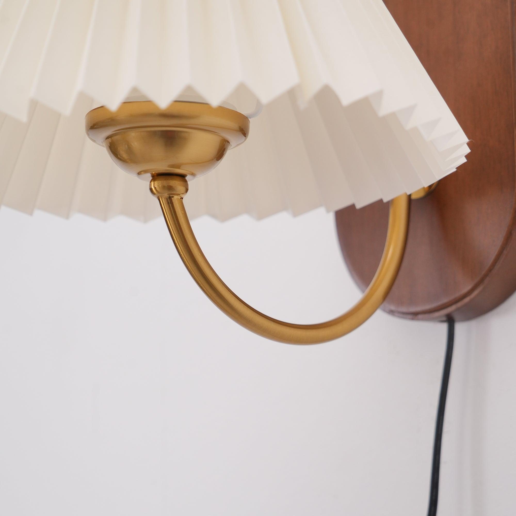 Nivalis Wall Light