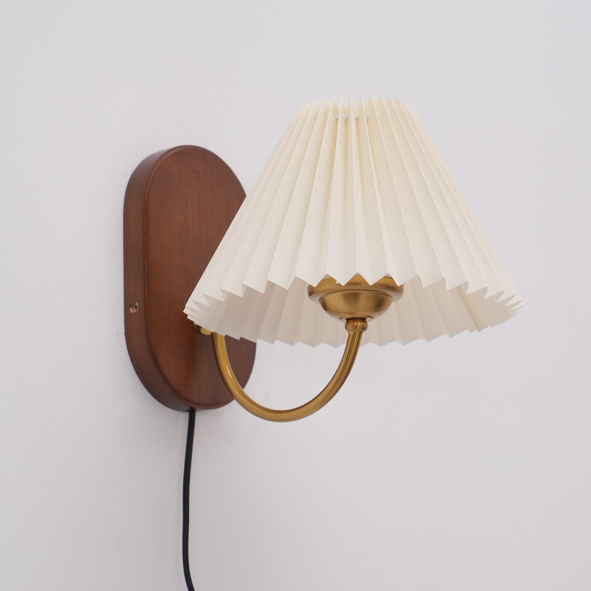 Nivalis Wall Light