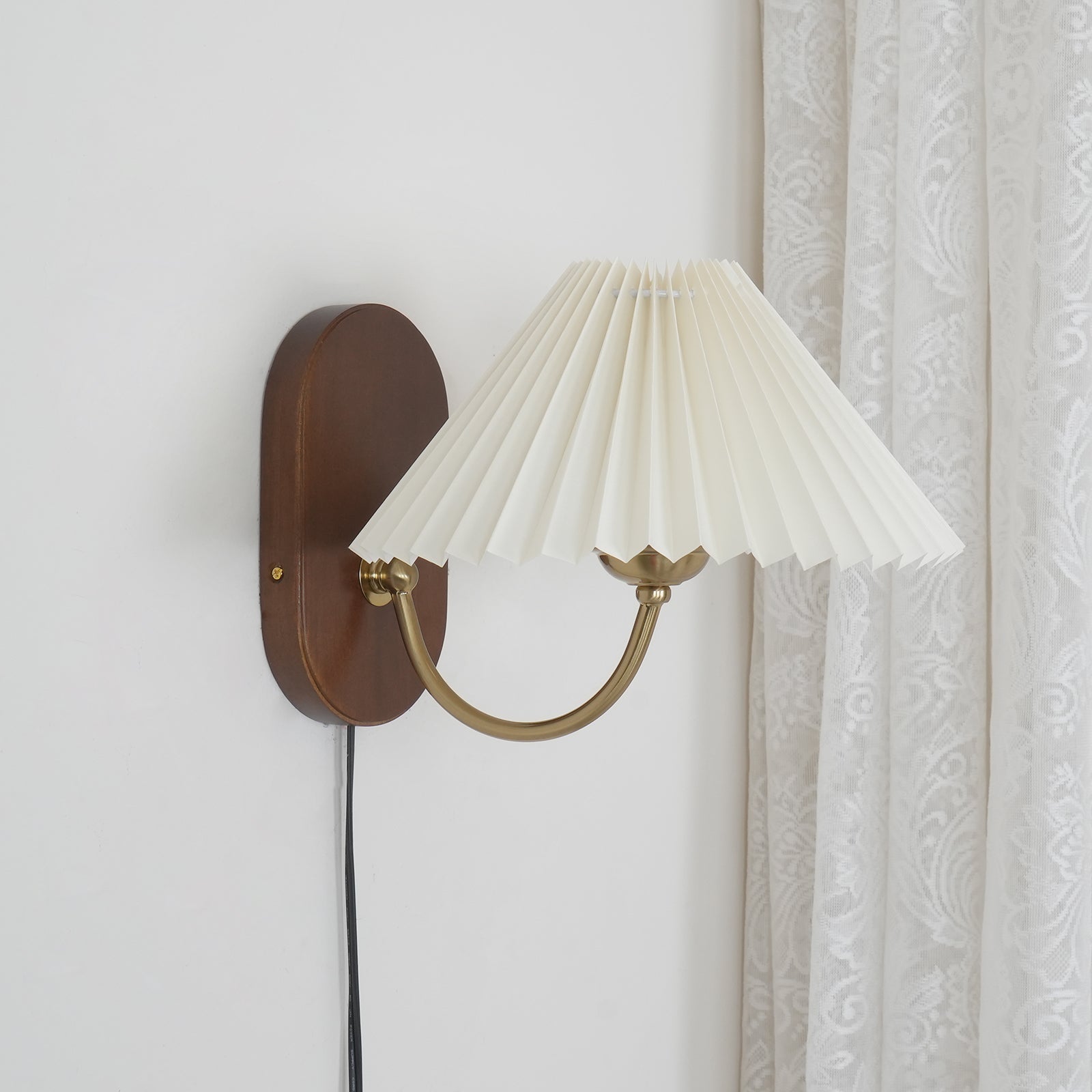 Nivalis Wall Light