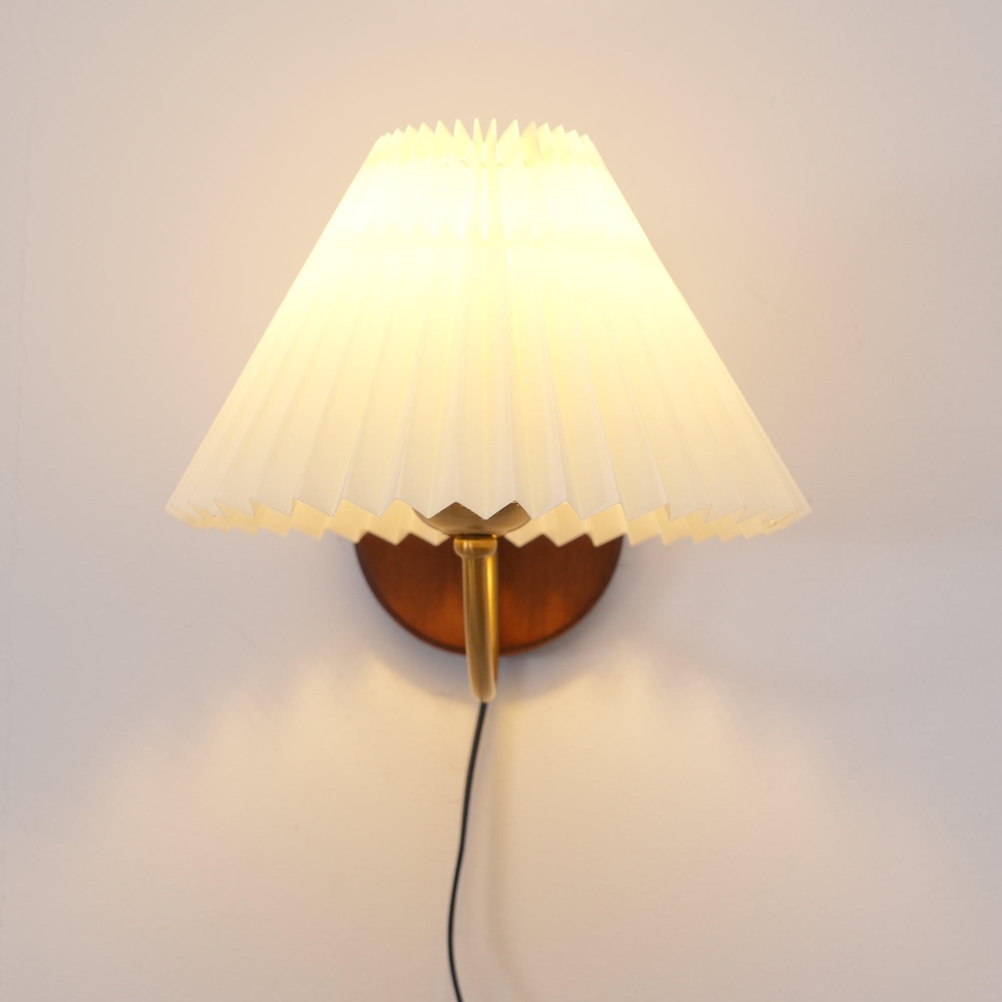 Nivalis Wall Light