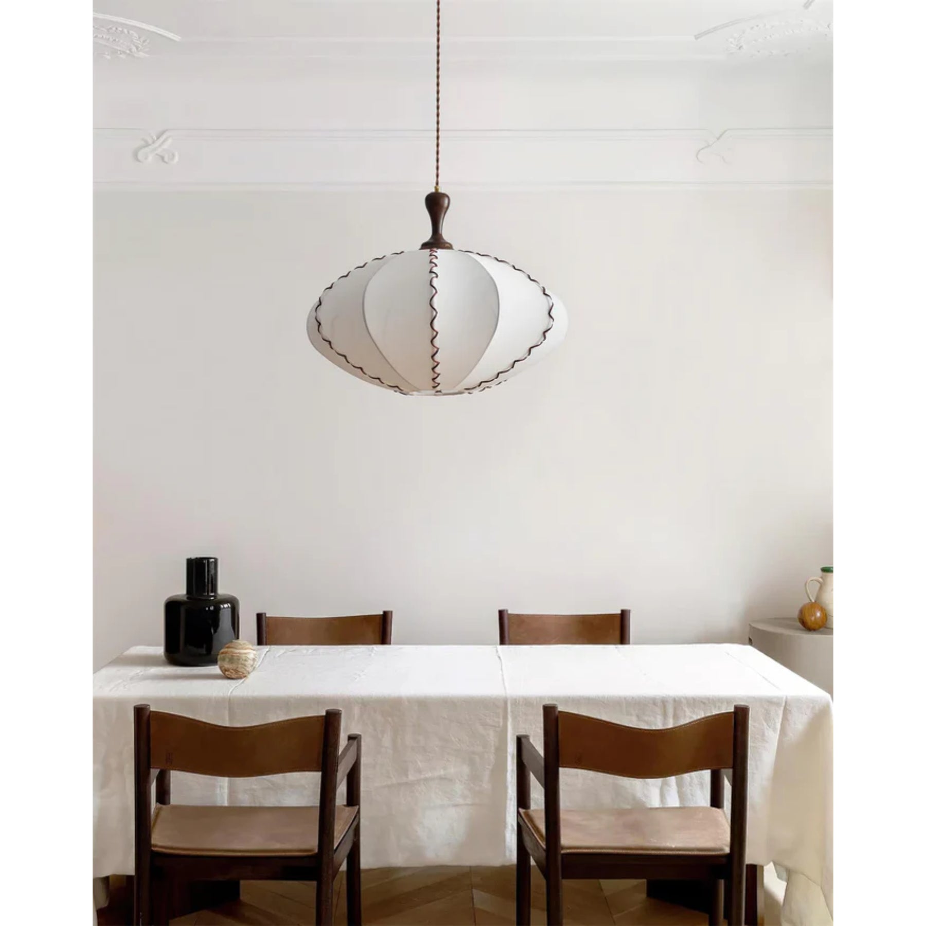 Lemucian Pendant Light