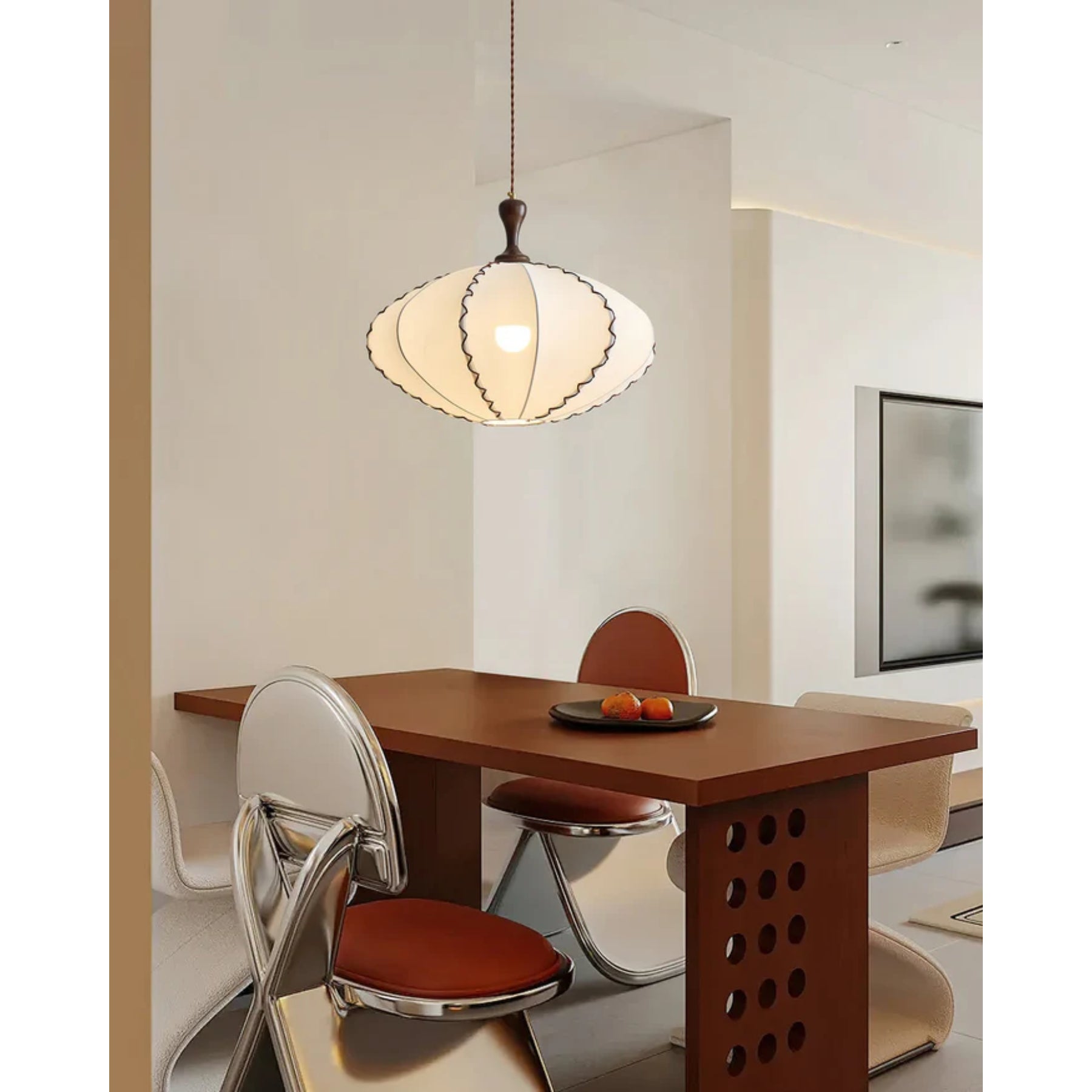 Lemucian Pendant Light