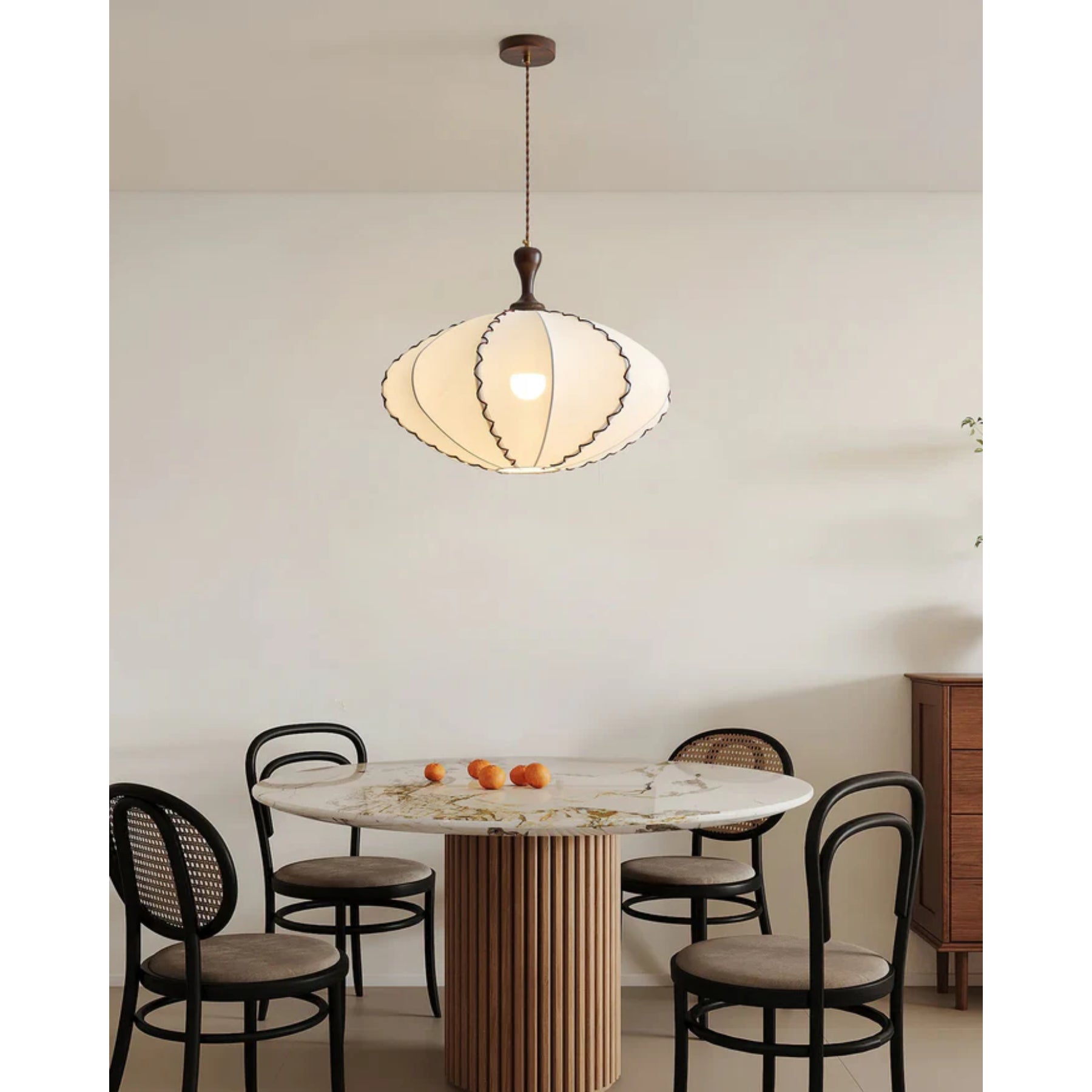 Lemucian Pendant Light