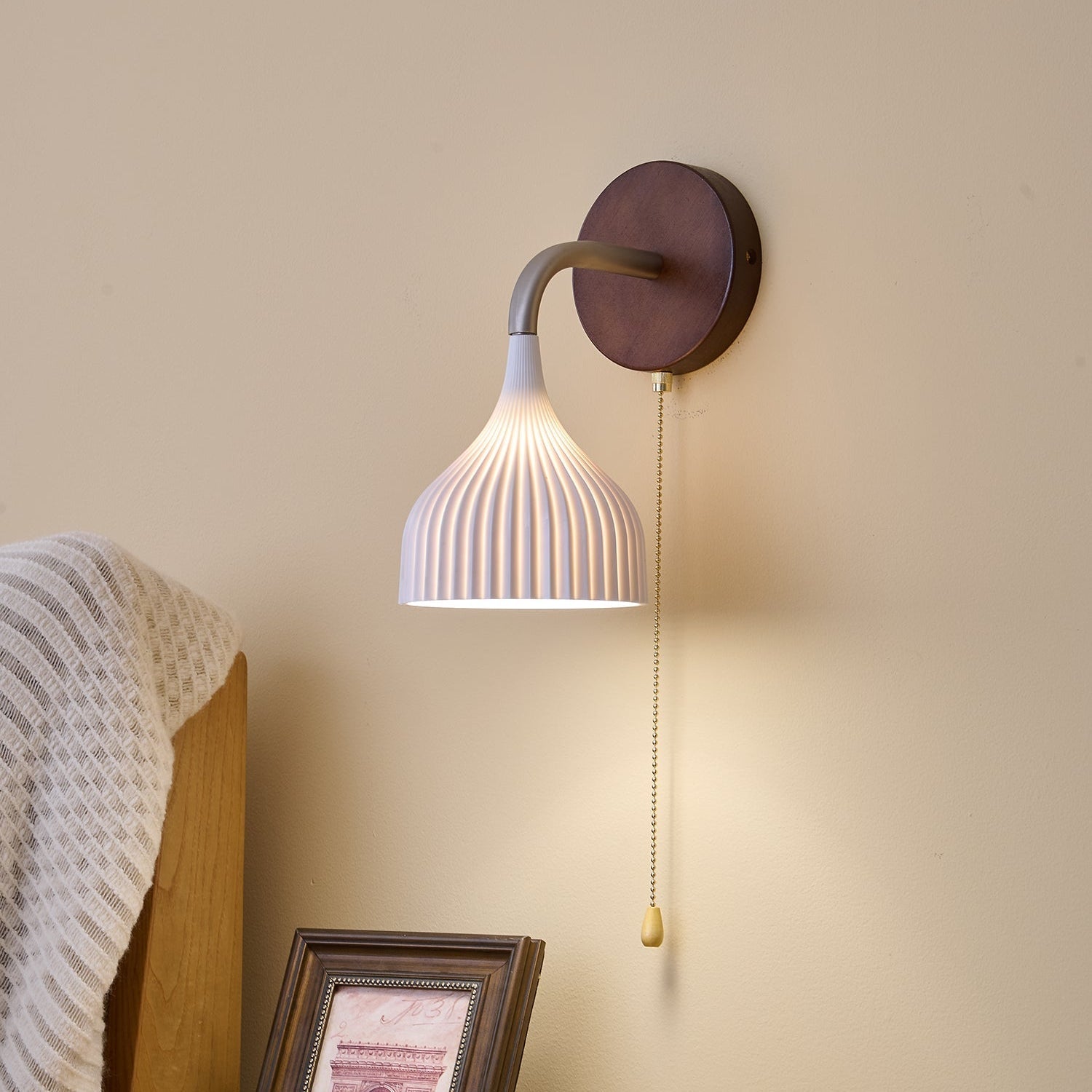 Lomelca Wall Light