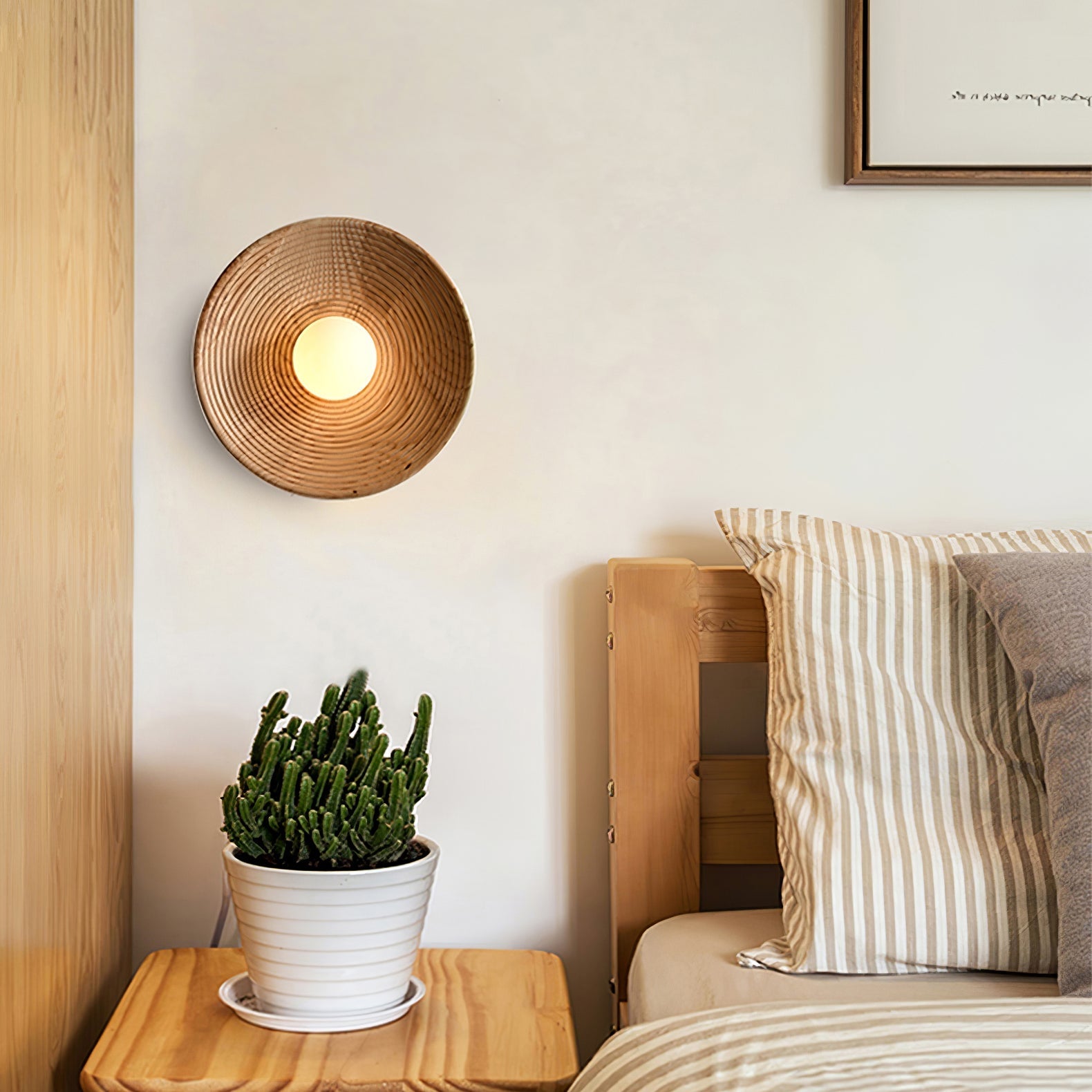 Lumina Wall Light