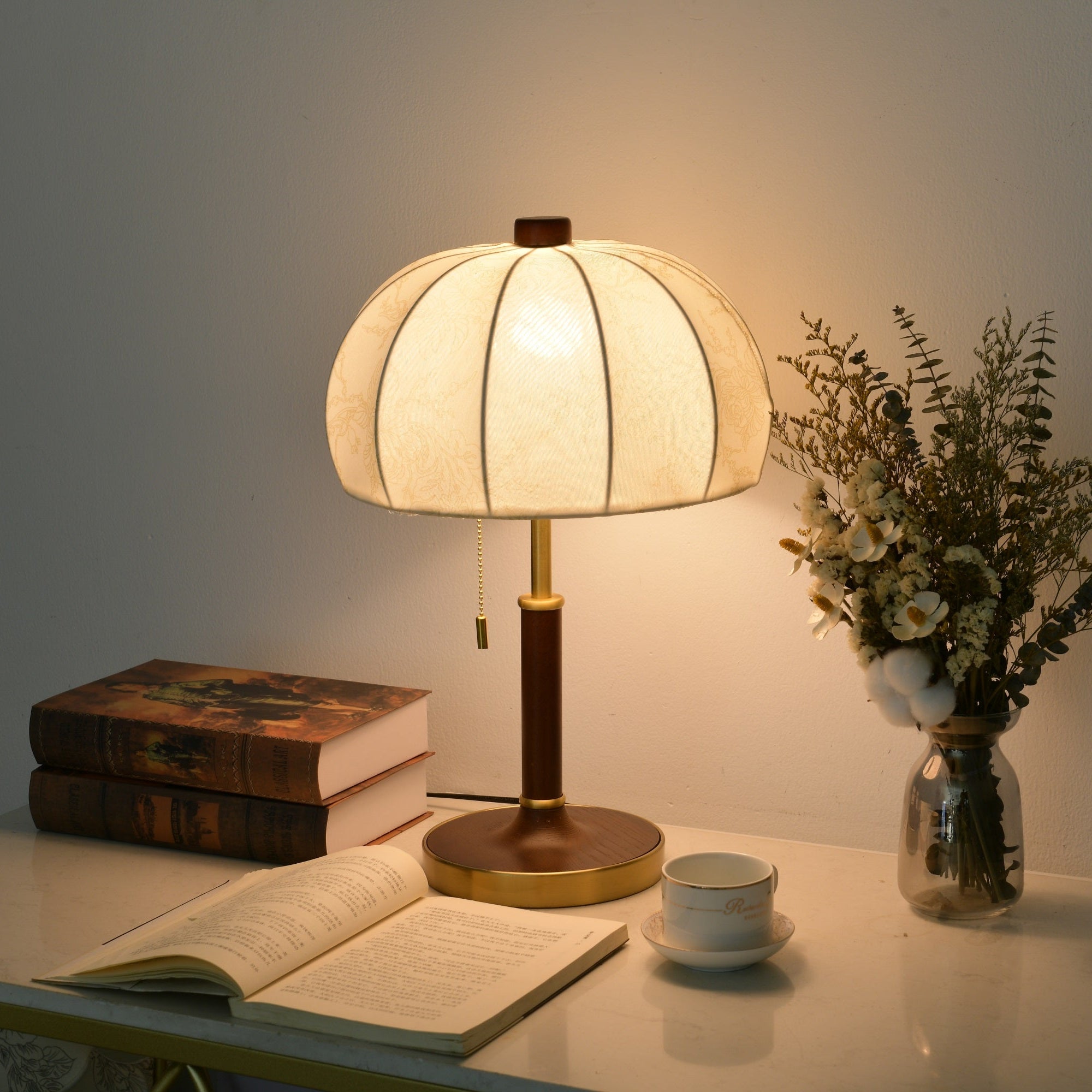 Lemusora Table Lamp