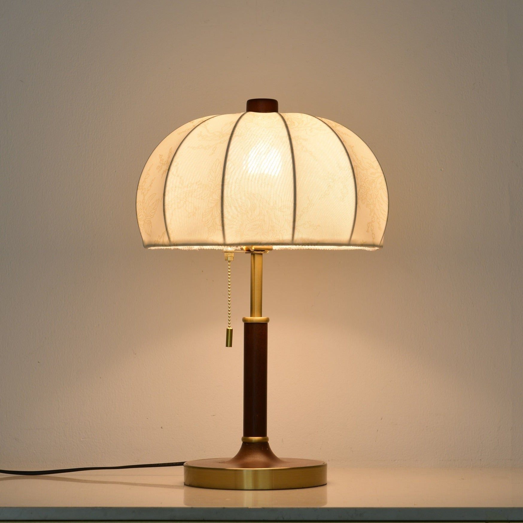 Lemusora Table Lamp