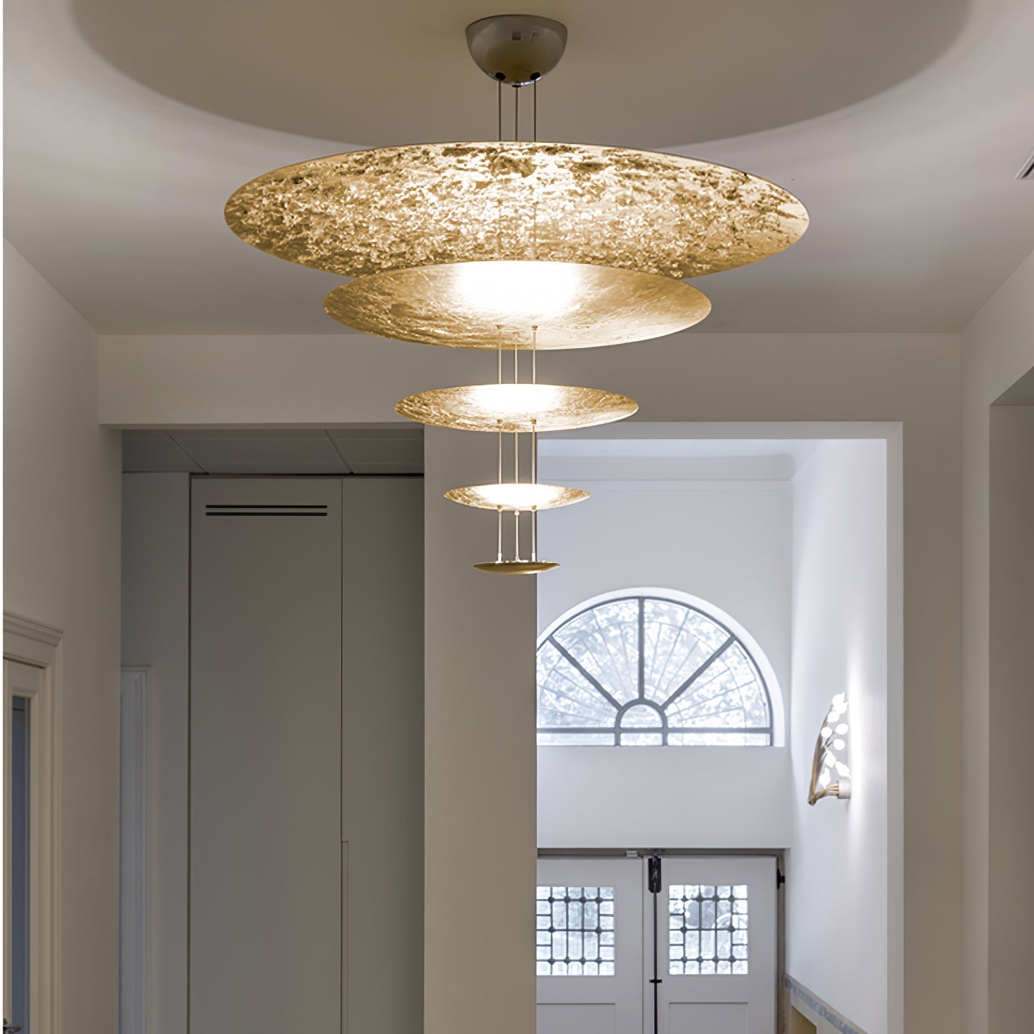 Quazo Disc Pendant Light