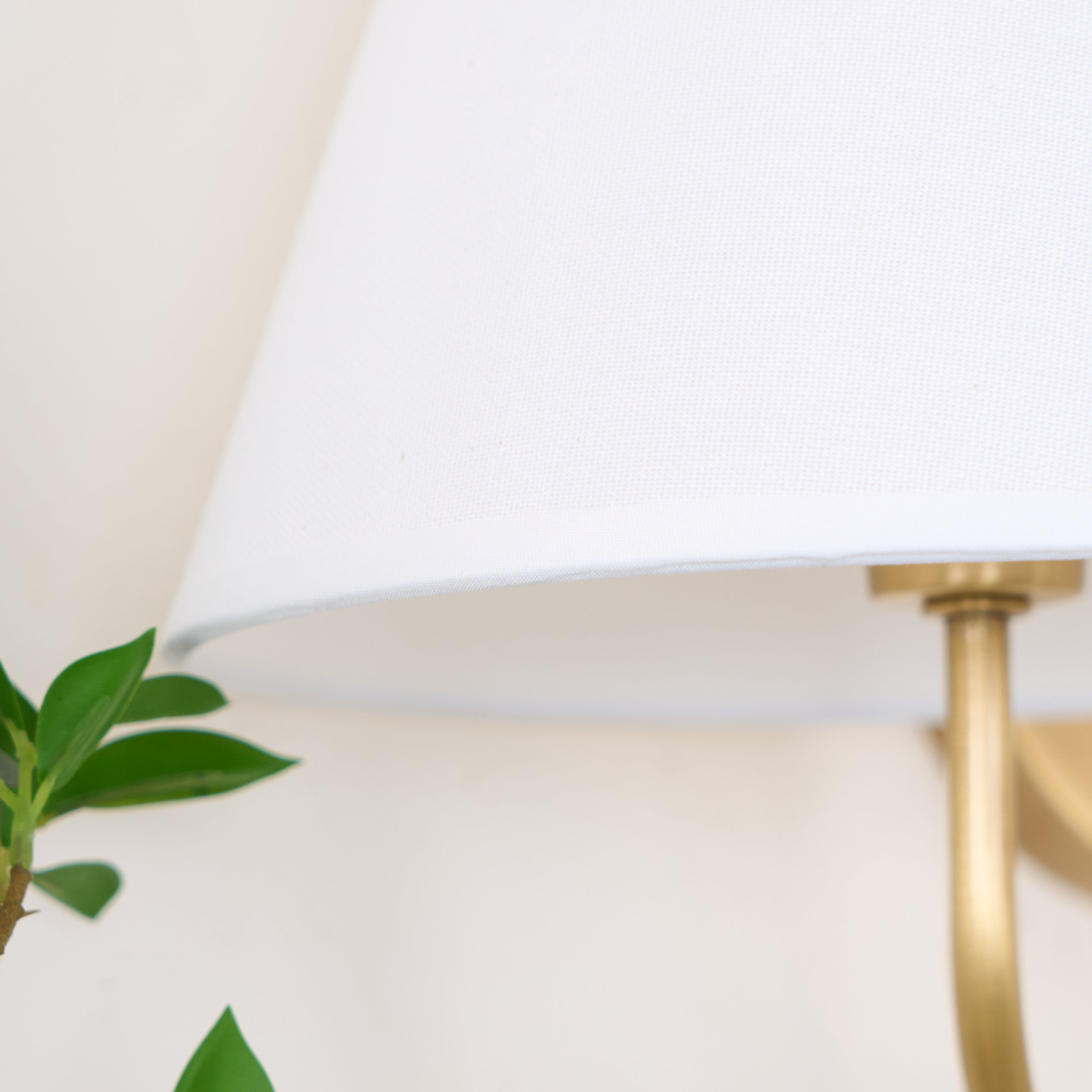 Wynnus Wall Light