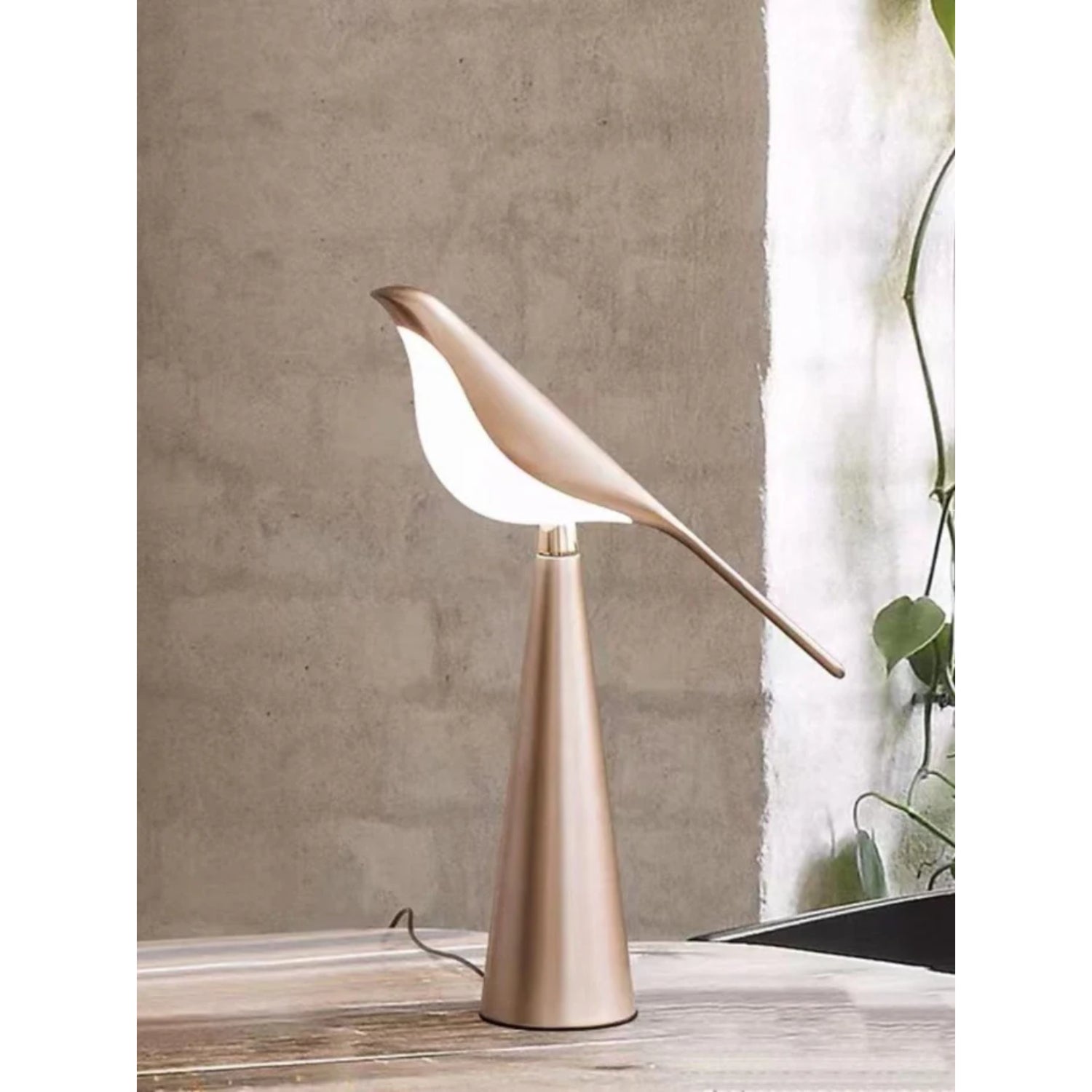Standing Birdmann Table Lamp
