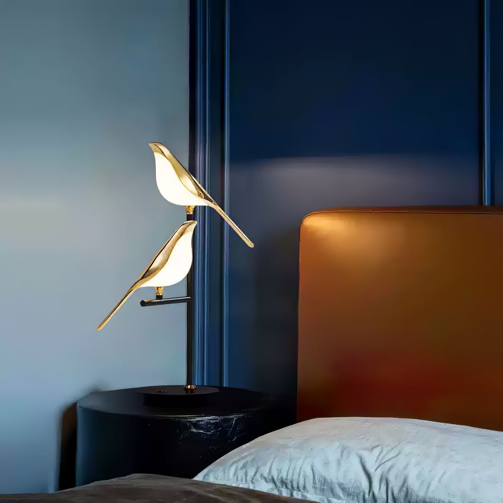 Solo Birdmann Table Lamp