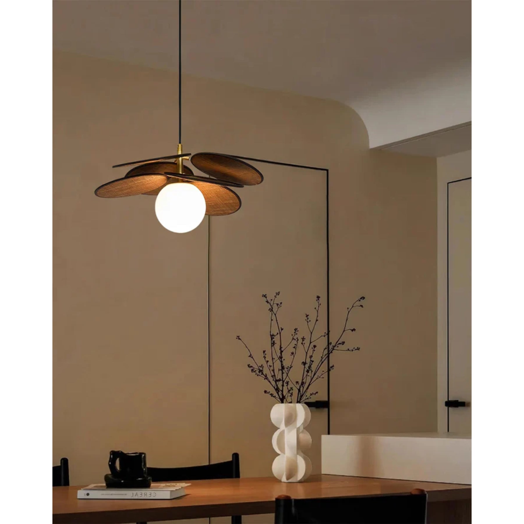 Ovaris Pendant Light