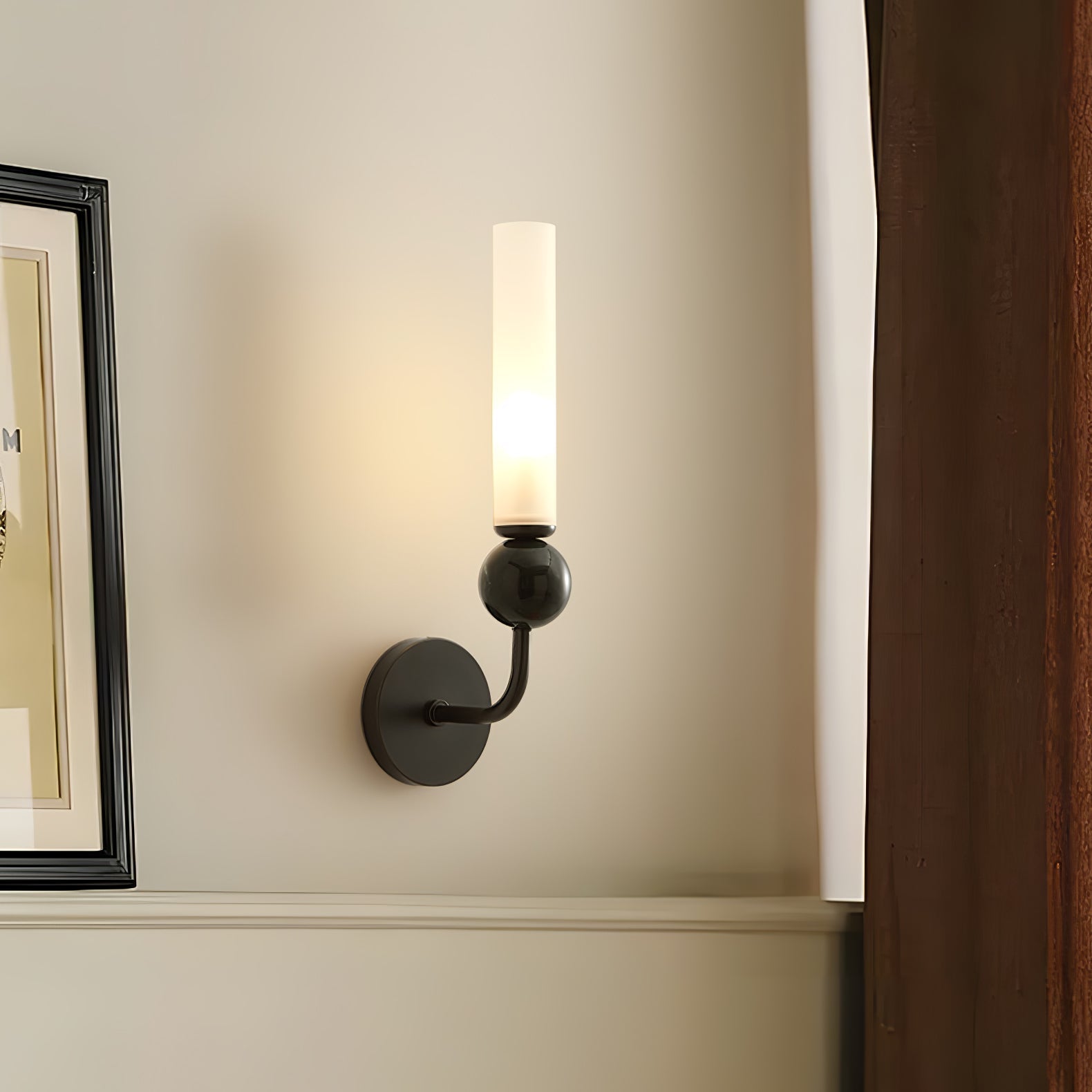 Elira Wall Light