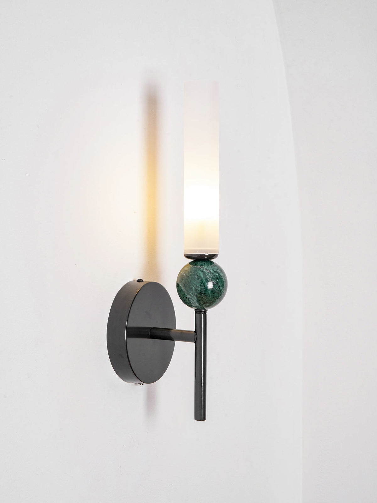 Marble Vertical Wall Lamp - Vakkerlight