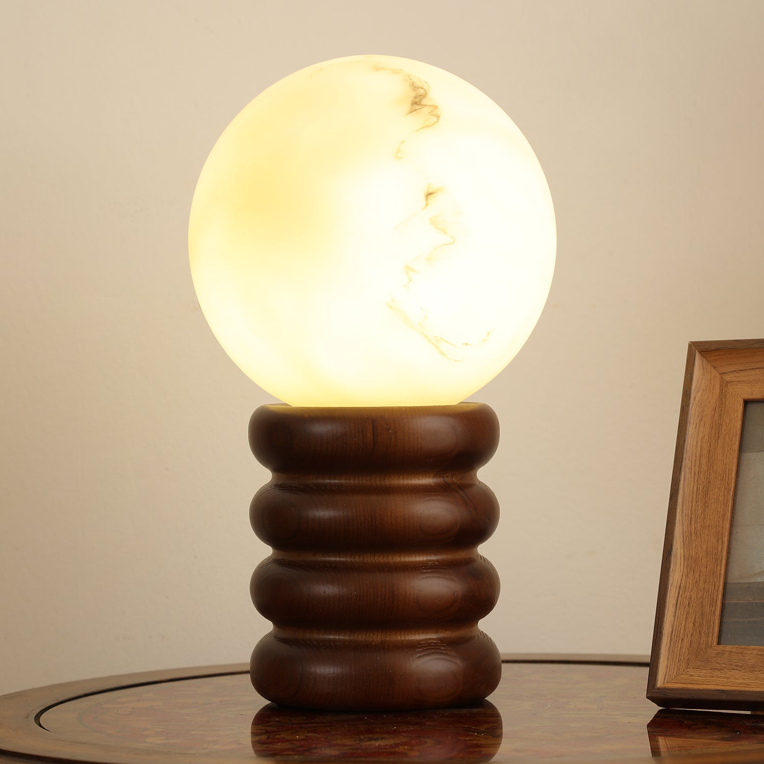 Jocusa Wooden Table Lamp