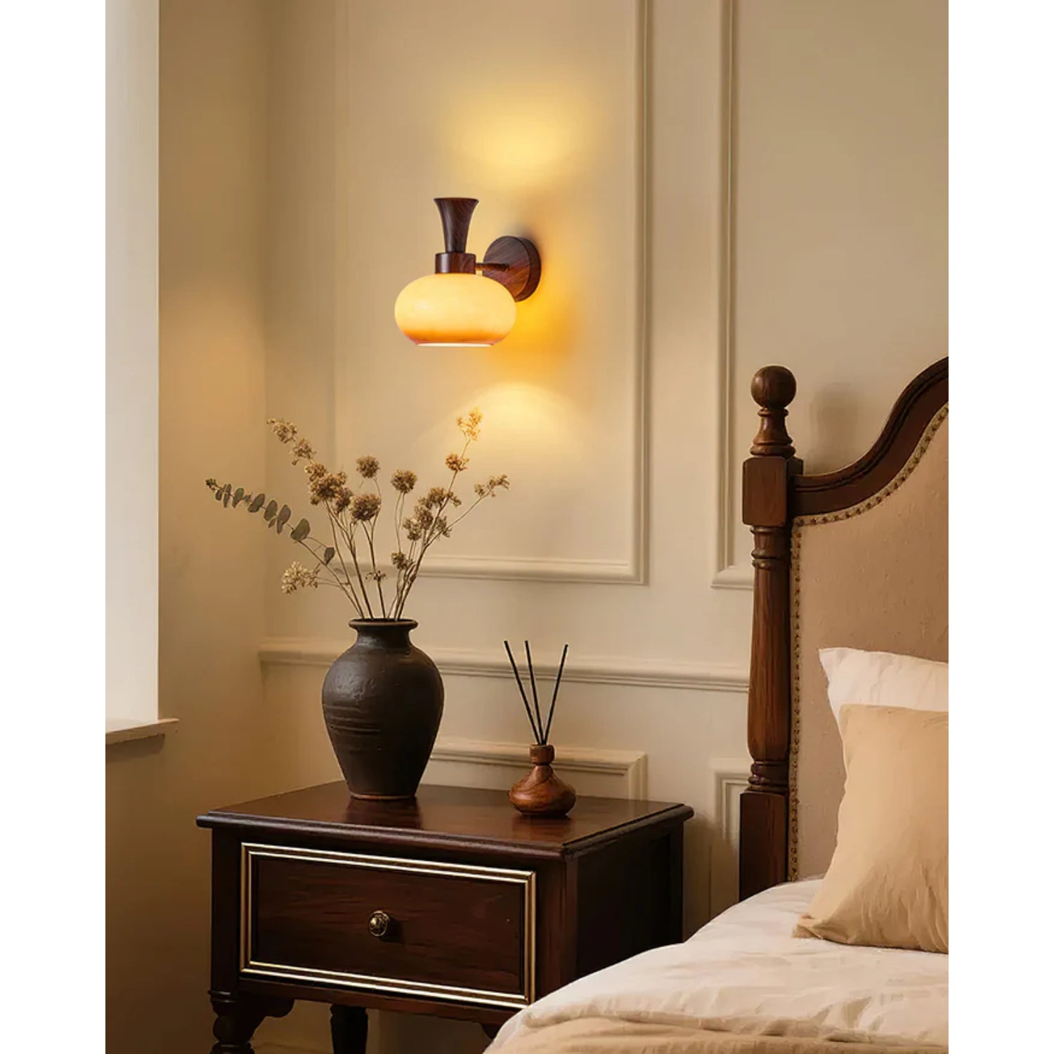 Meleri Wall Light