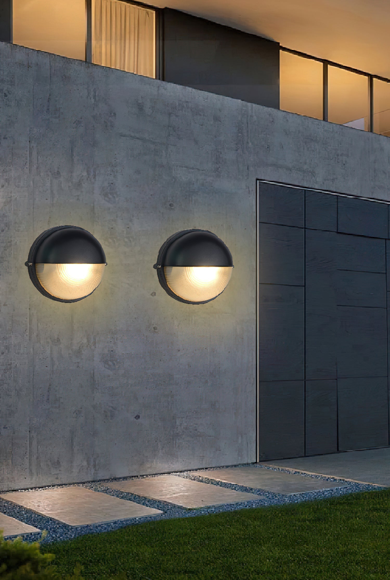 Eldroia Outdoor Wall Light
