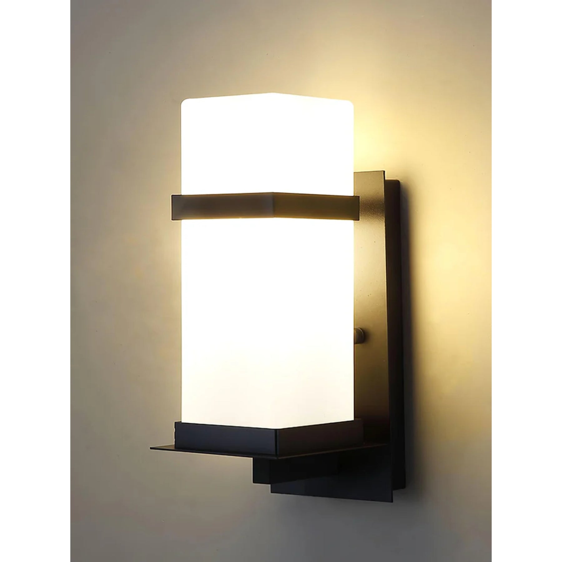 Macade Outdoor Wall Light