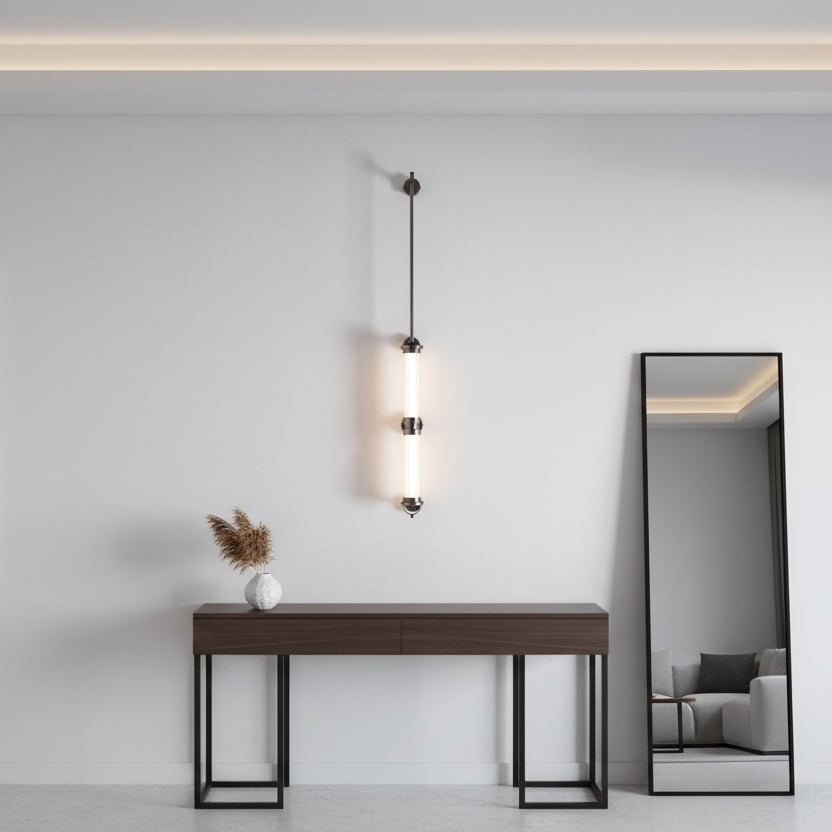 Xeso Vertical Wall Light