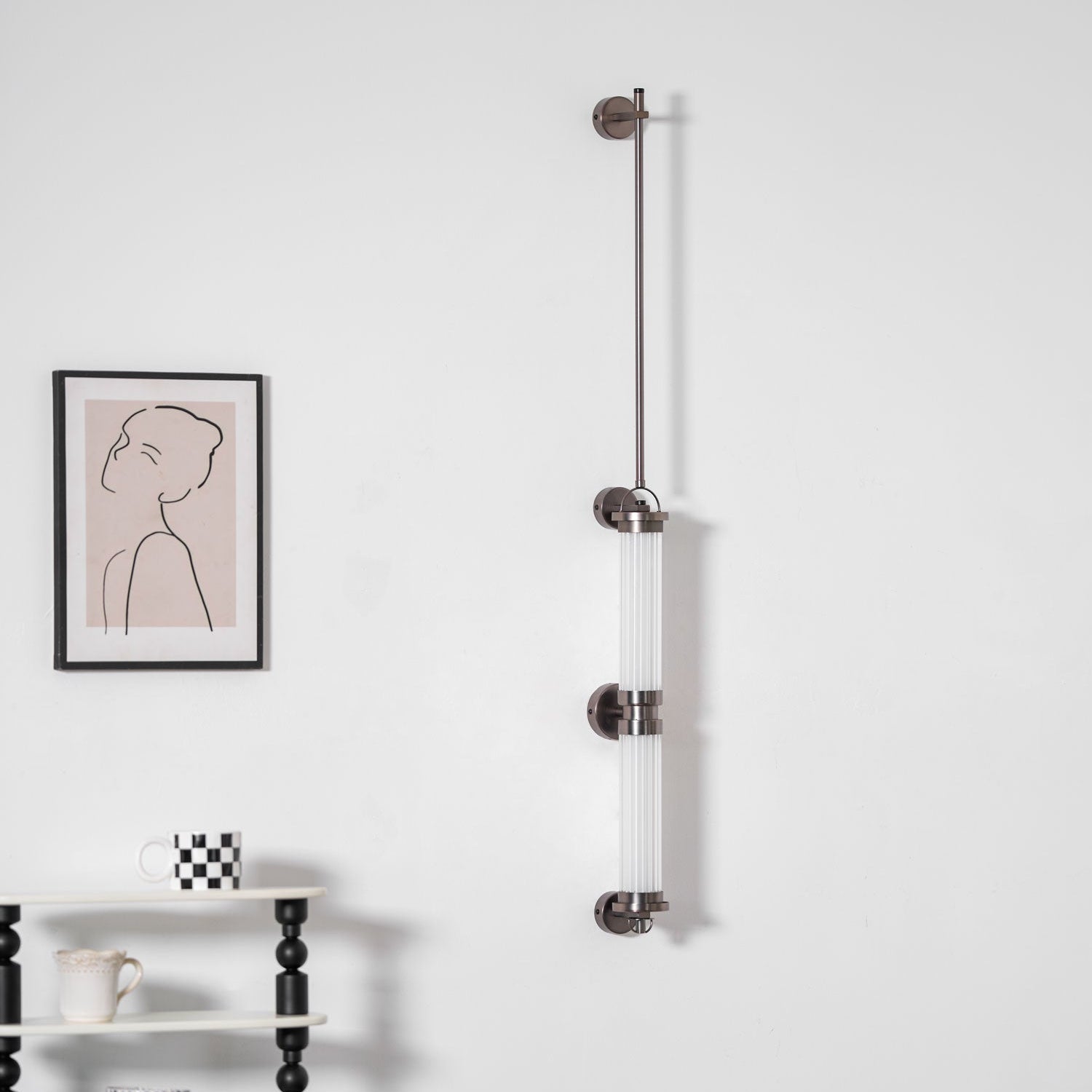 Xeso Vertical Wall Light