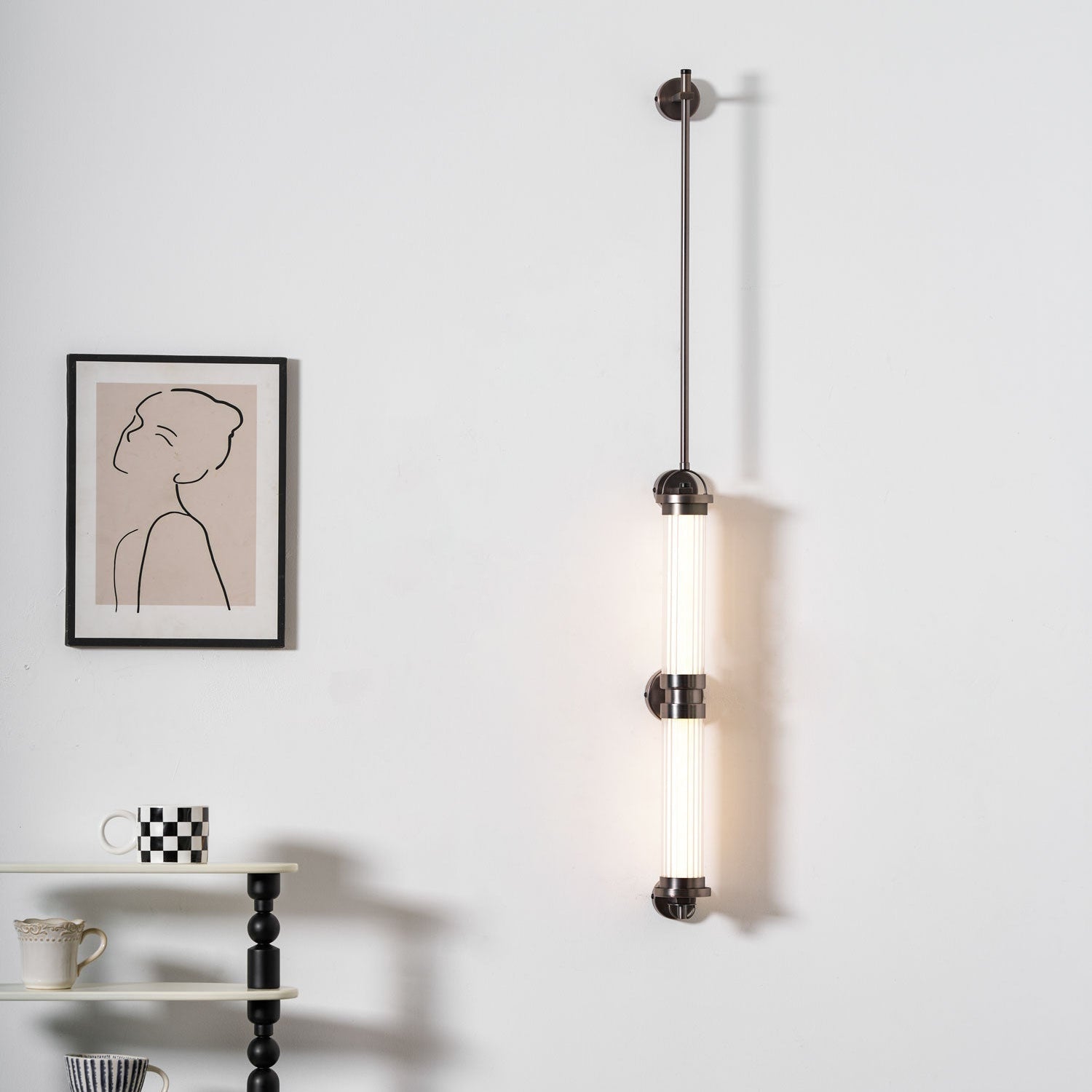 Xeso Vertical Wall Light