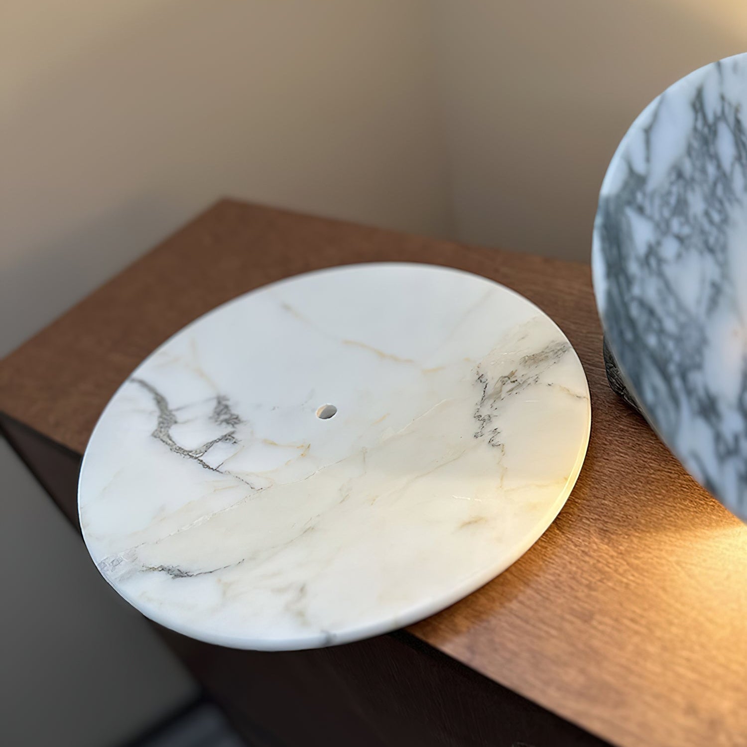 Besoin Marble Wall Light