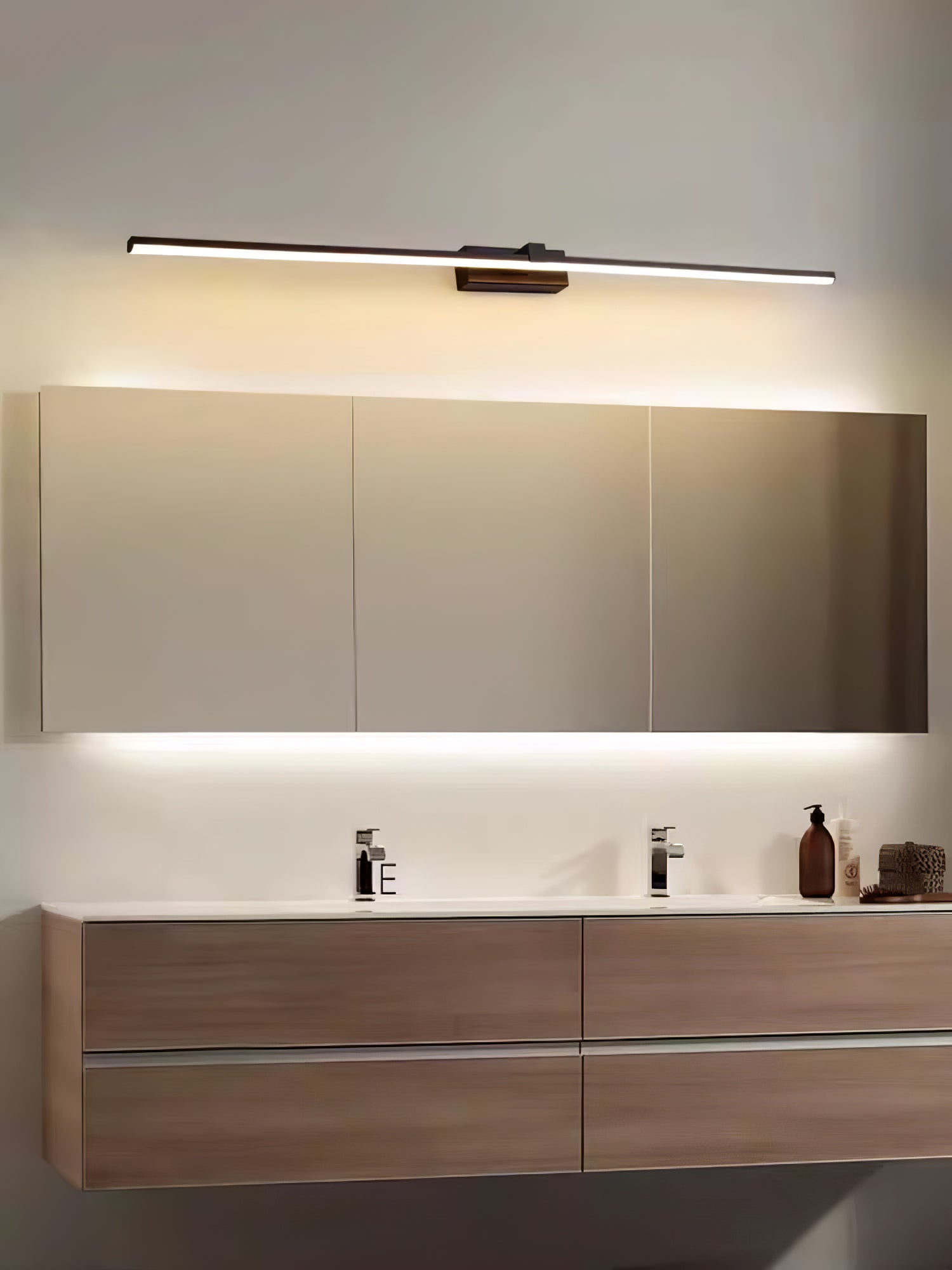 Aldas Linear Wall Light