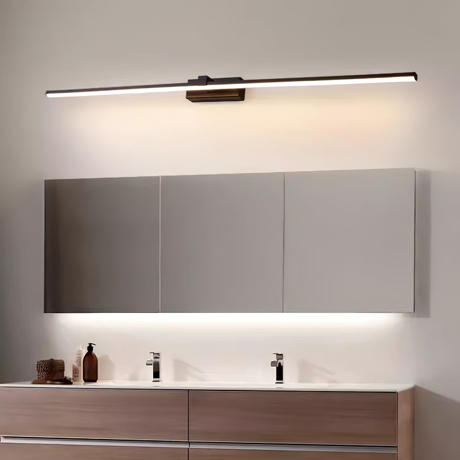 Aldas Linear Wall Light