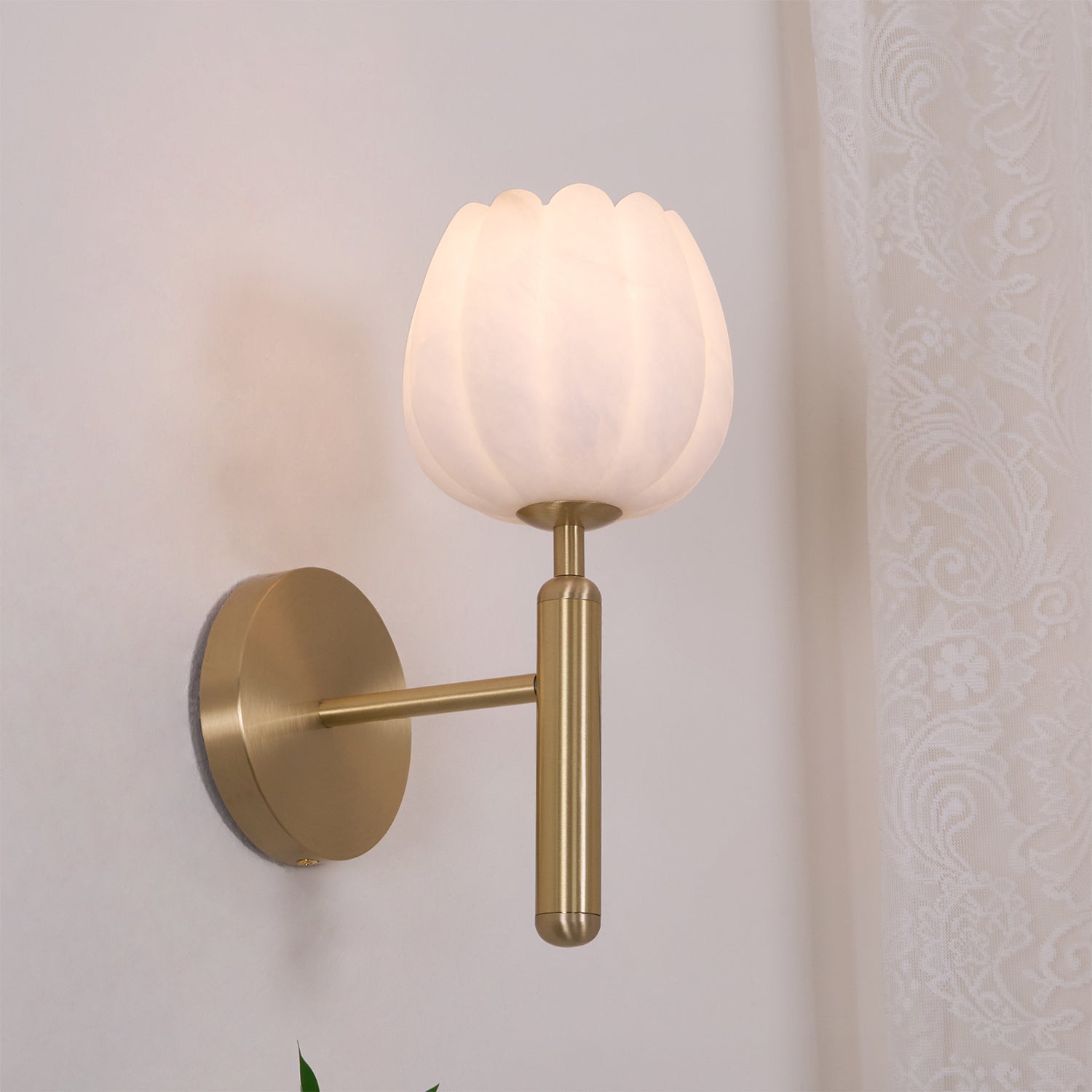Loza Flower Albaster Wall Light